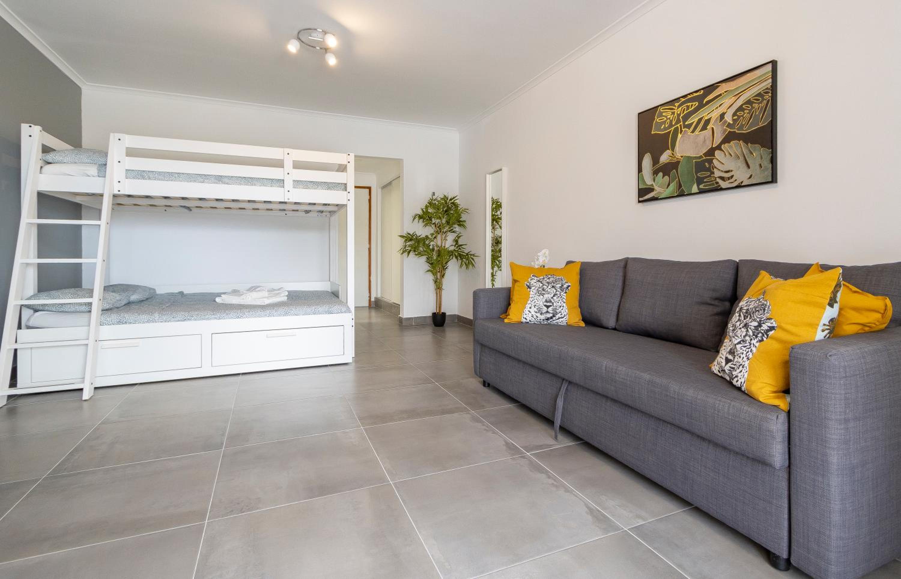 Studio With Terrace