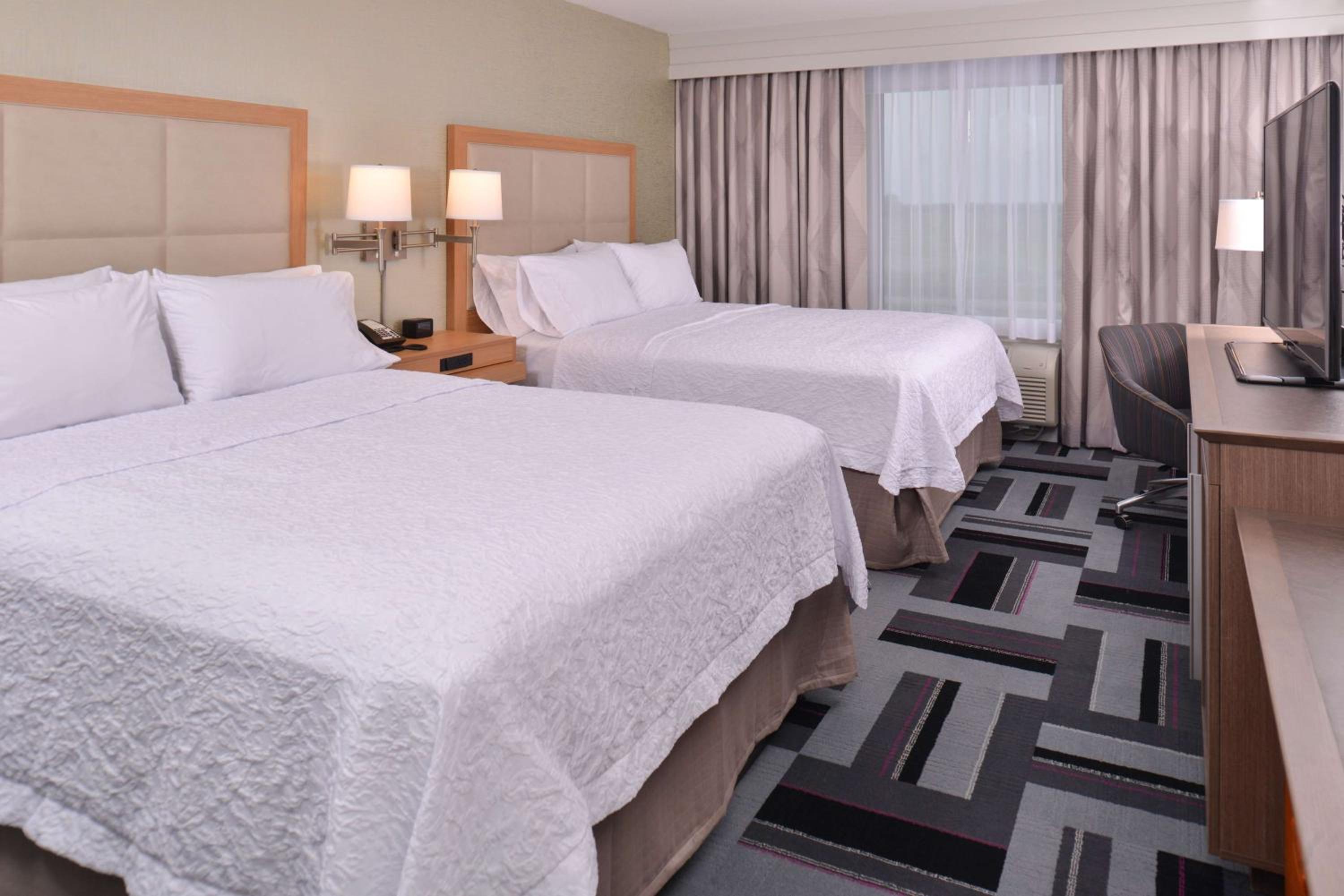 Queen Room with Two Queen Beds (4 Adults)