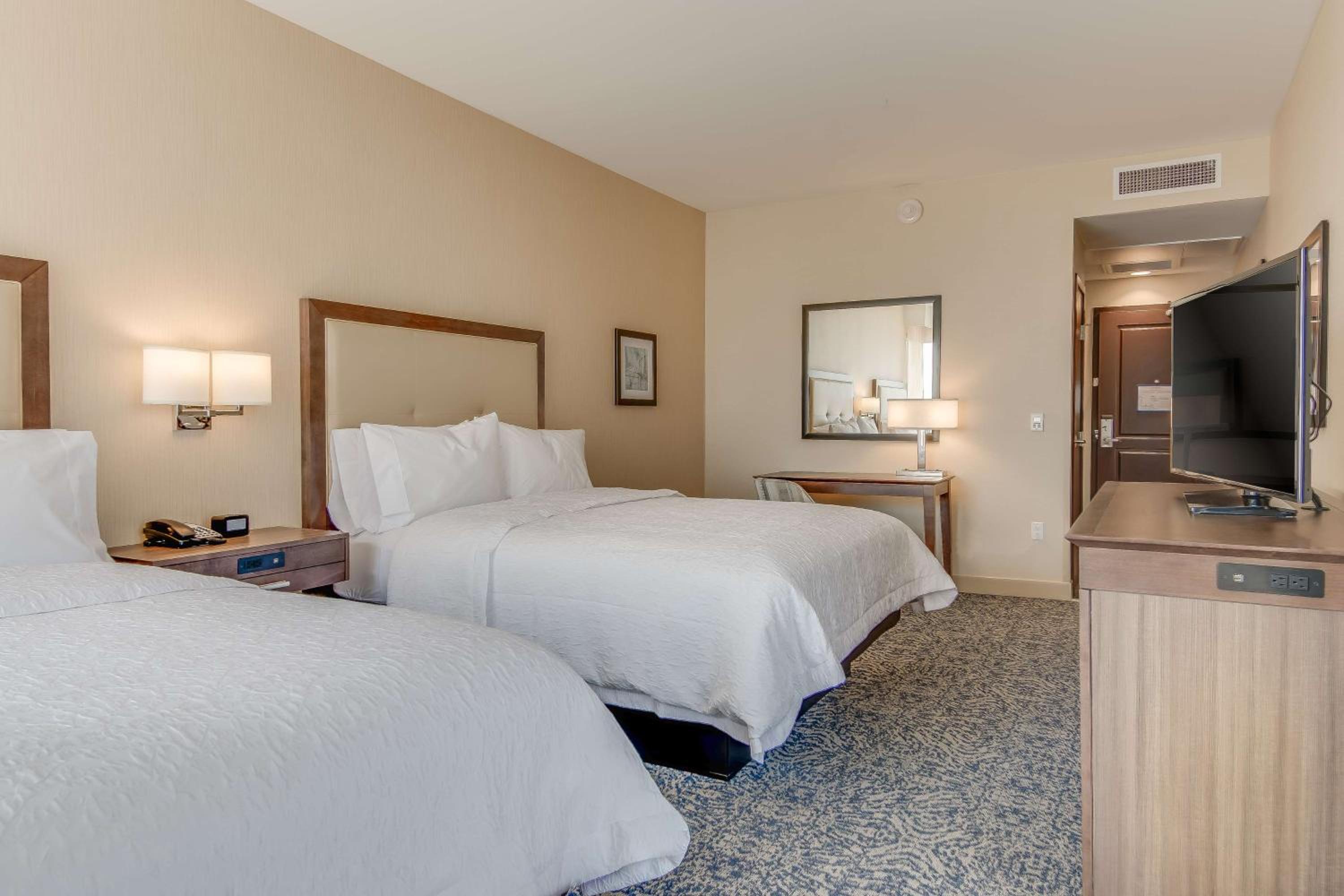 Queen Room with Two Queen Beds (4 Adults)