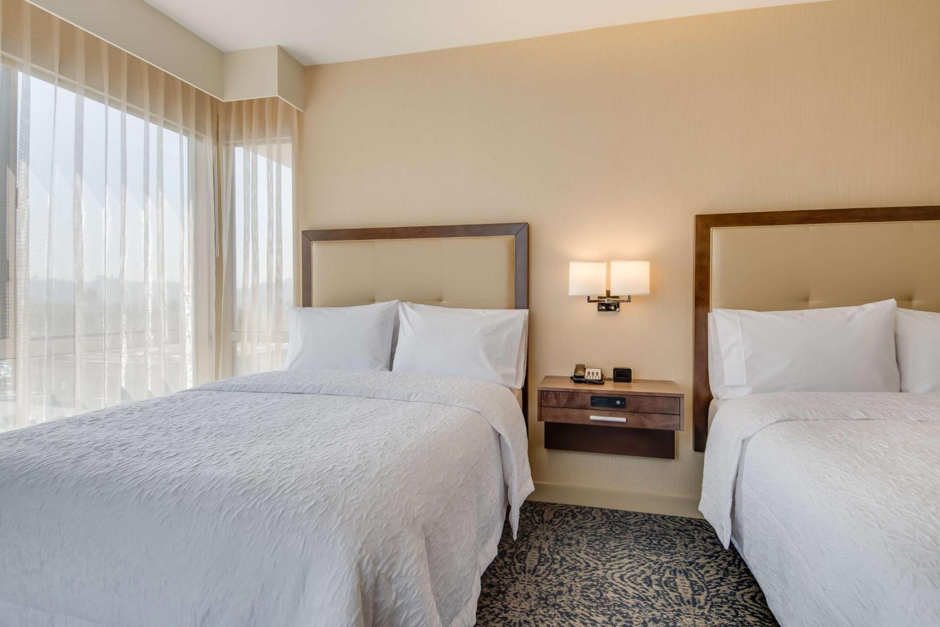 Queen Room with Two Queen Beds - Mobility and Hearing Access/Non-Smoking