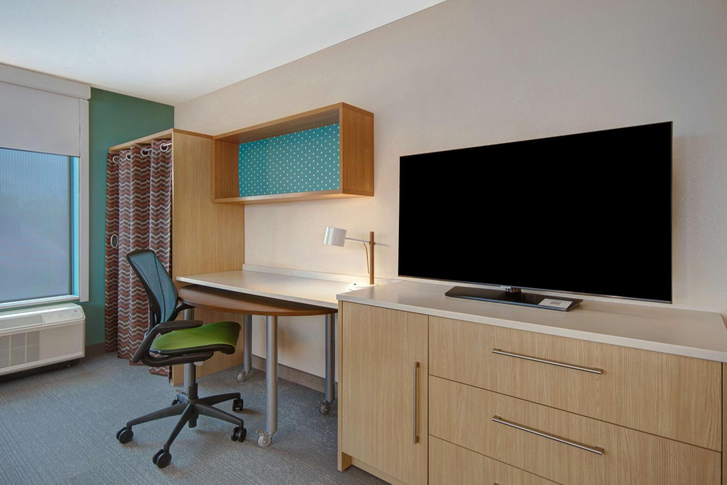 King Studio Suite - Mobility Access/Non-Smoking