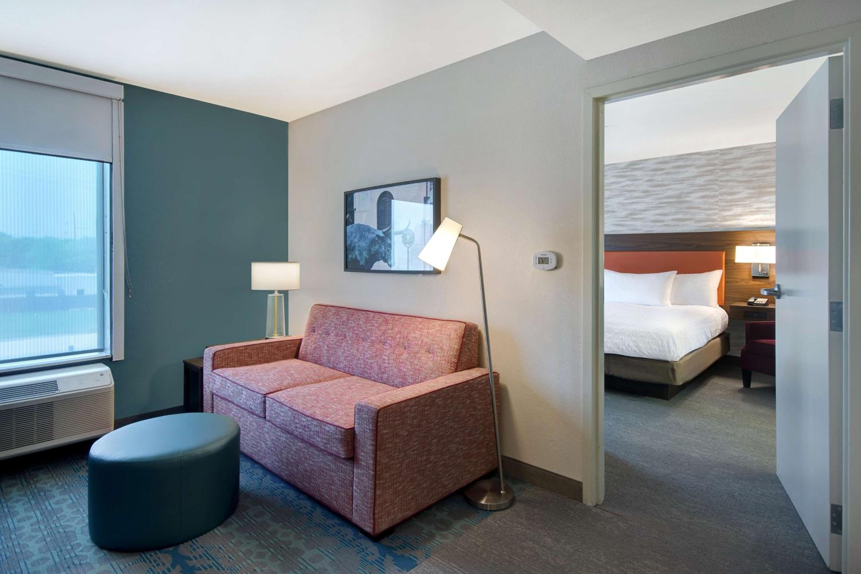 King Suite - Hearing Access/Non-Smoking photo 3