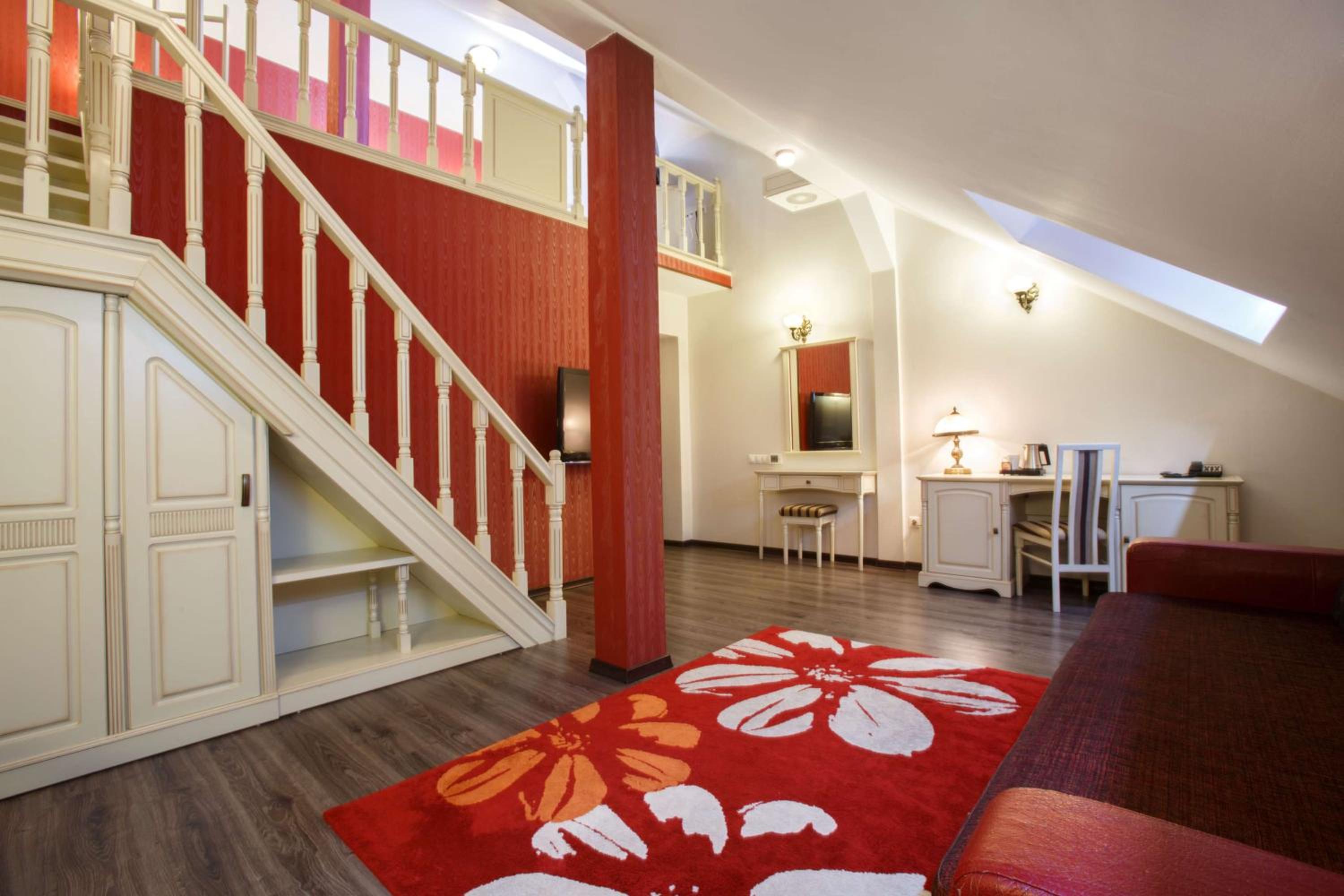 Duplex King Suite