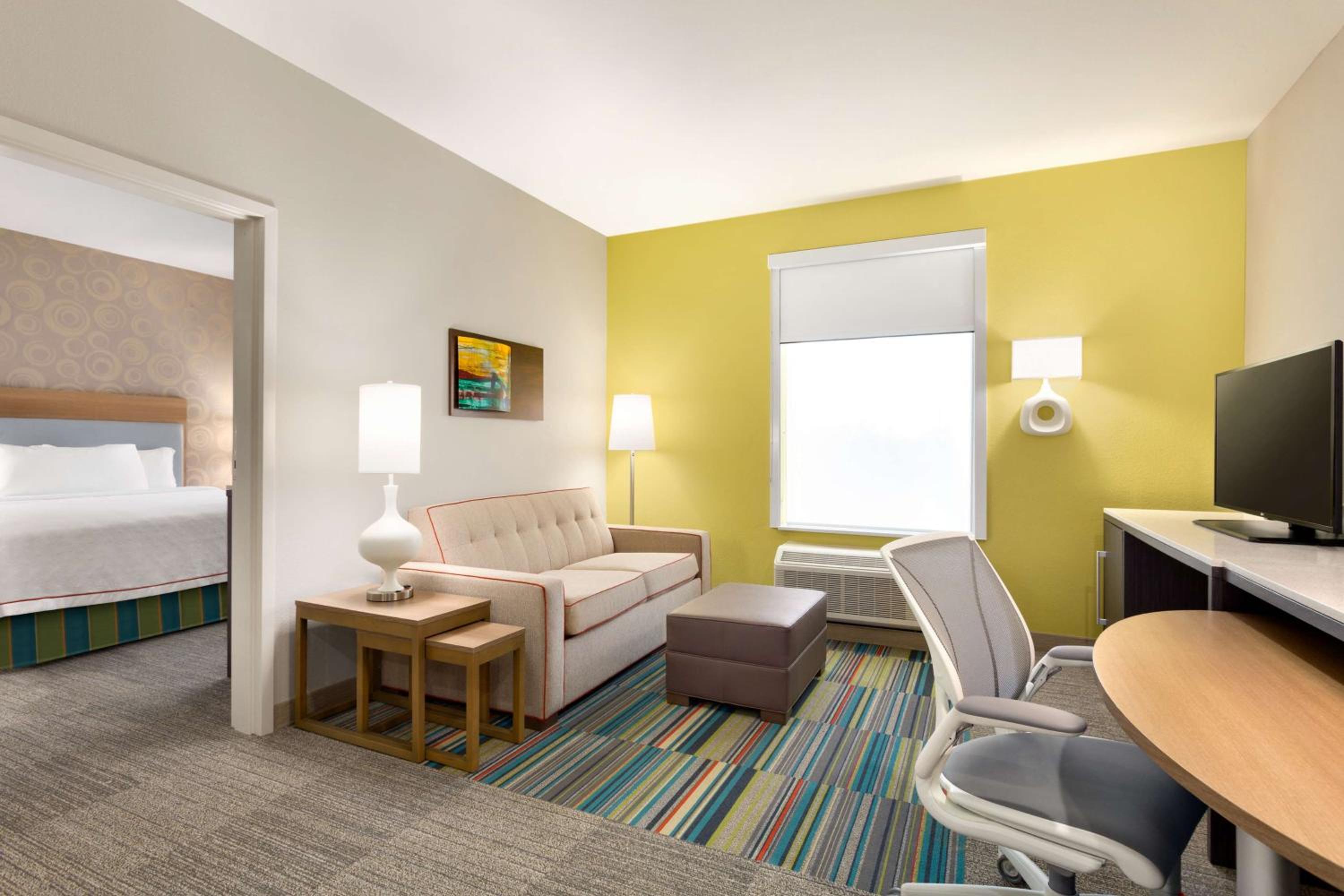 One-Bedroom King Suite - Non-Smoking photo 1