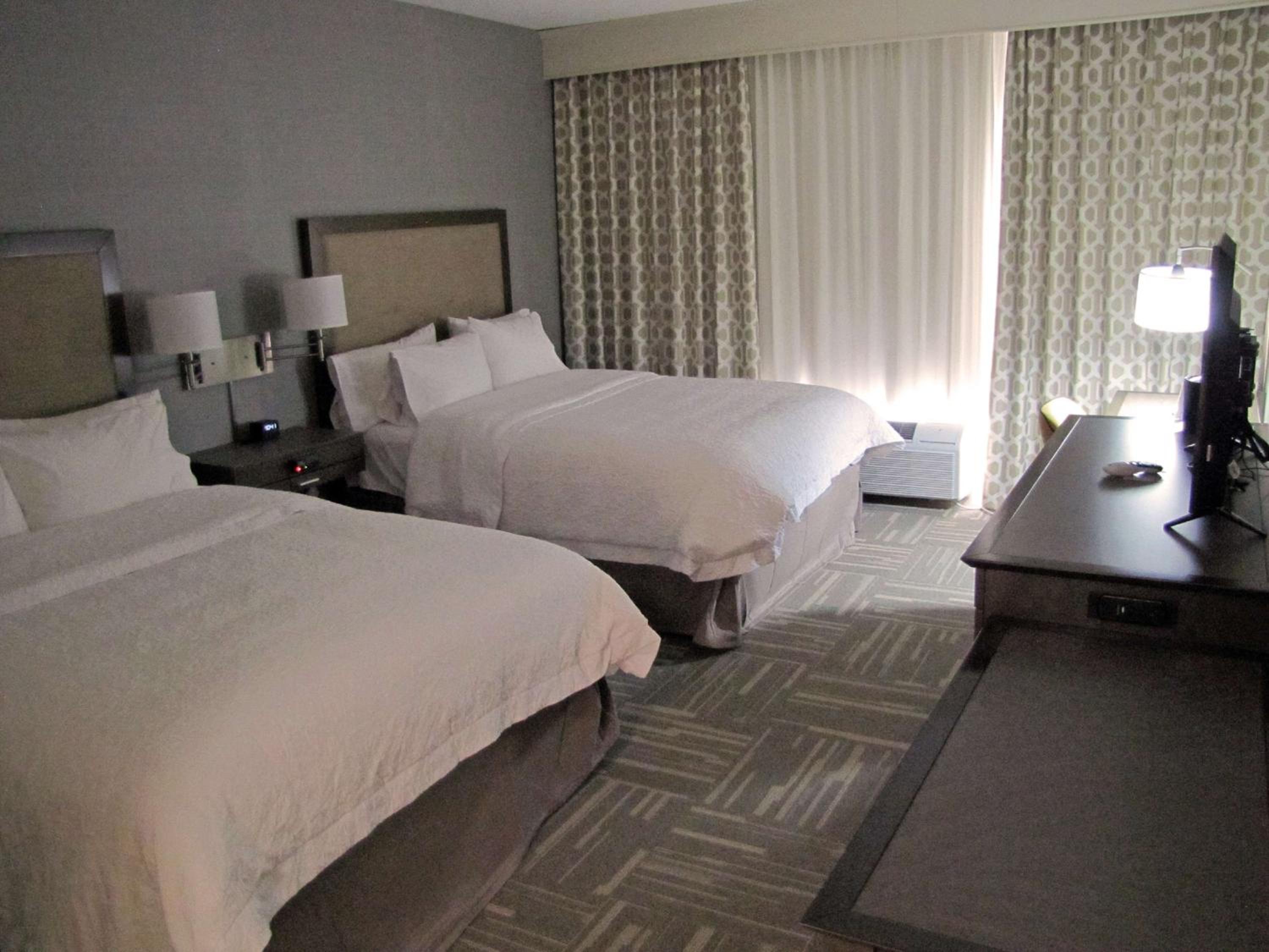 Queen Room with Two Queen Beds - Non-Smoking photo 1