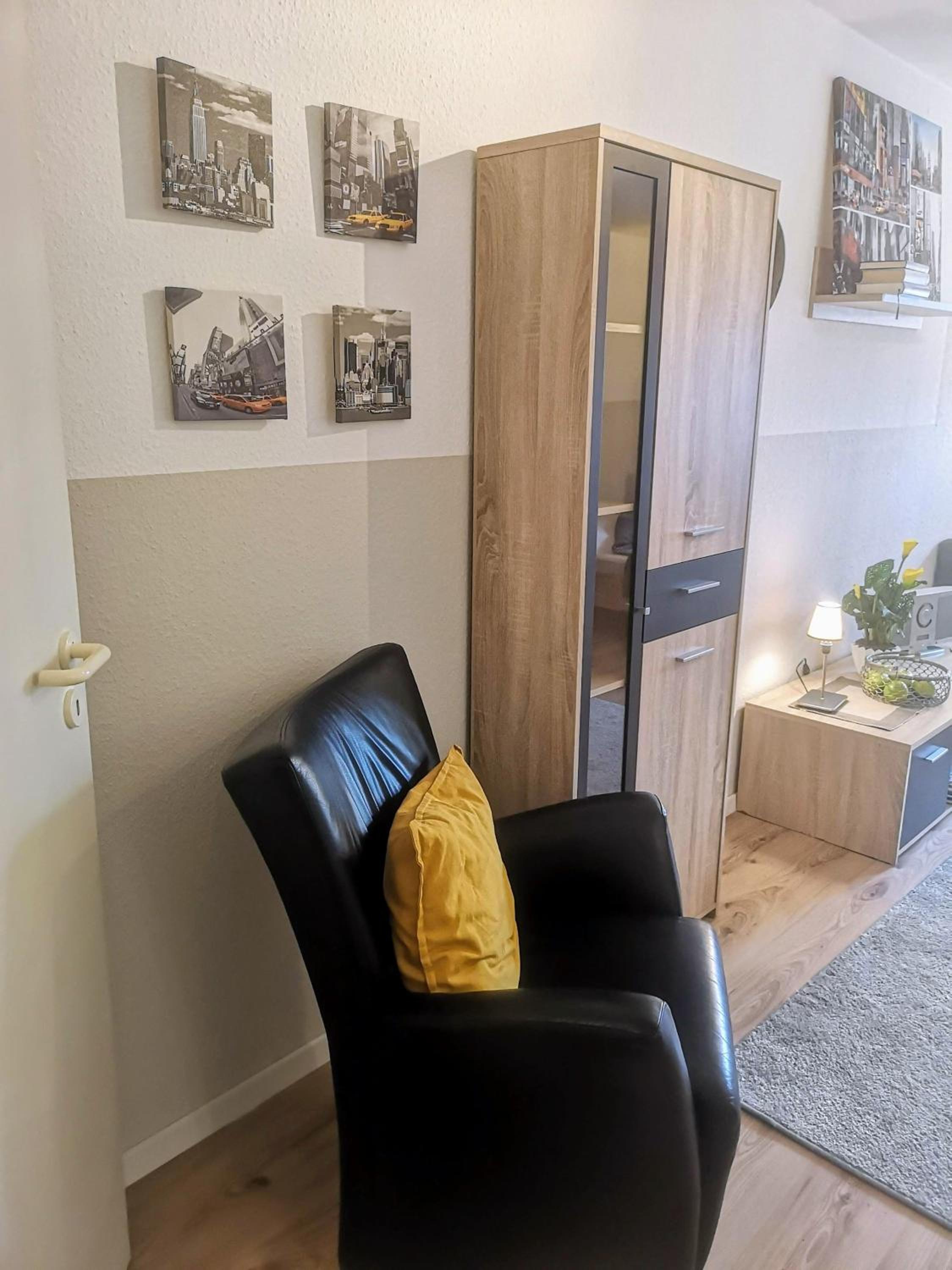 Wuppertal-Ronsdorf 1-3 Betten Personer Lägenhet Semesterlägenheter Appartement Monteurlägenhet hos Merih, Bild 40