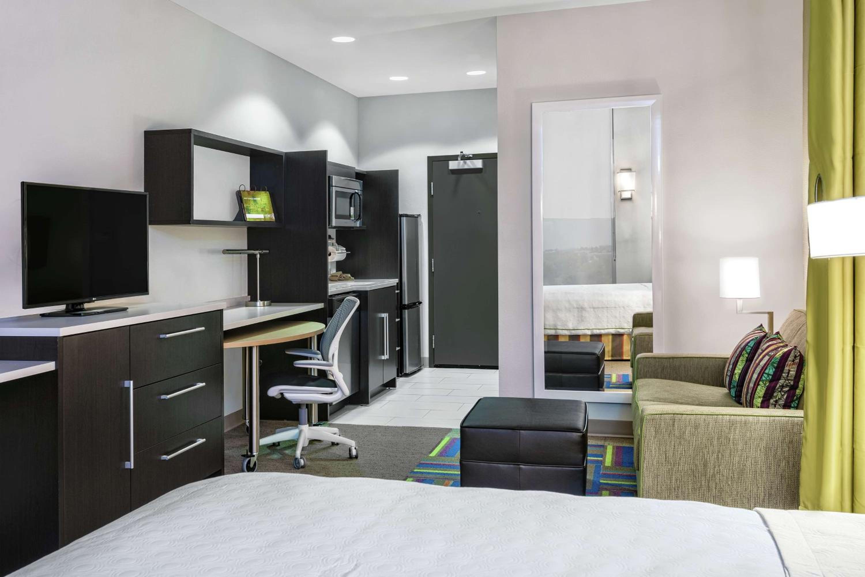 Suite, 1 Bedroom, Non Smoking thumbnail 6