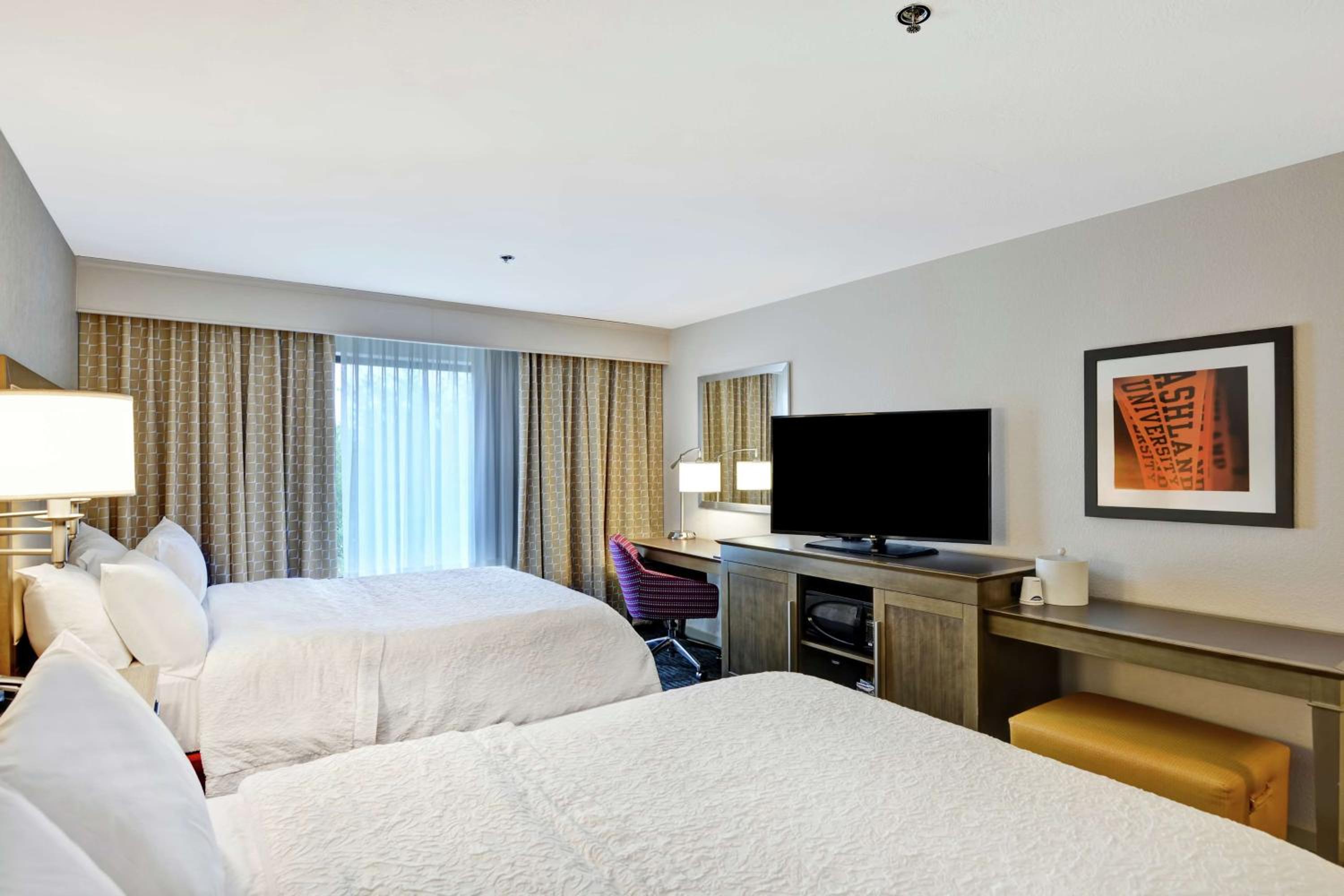 Queen Room with Two Queen Beds (4 Adults)