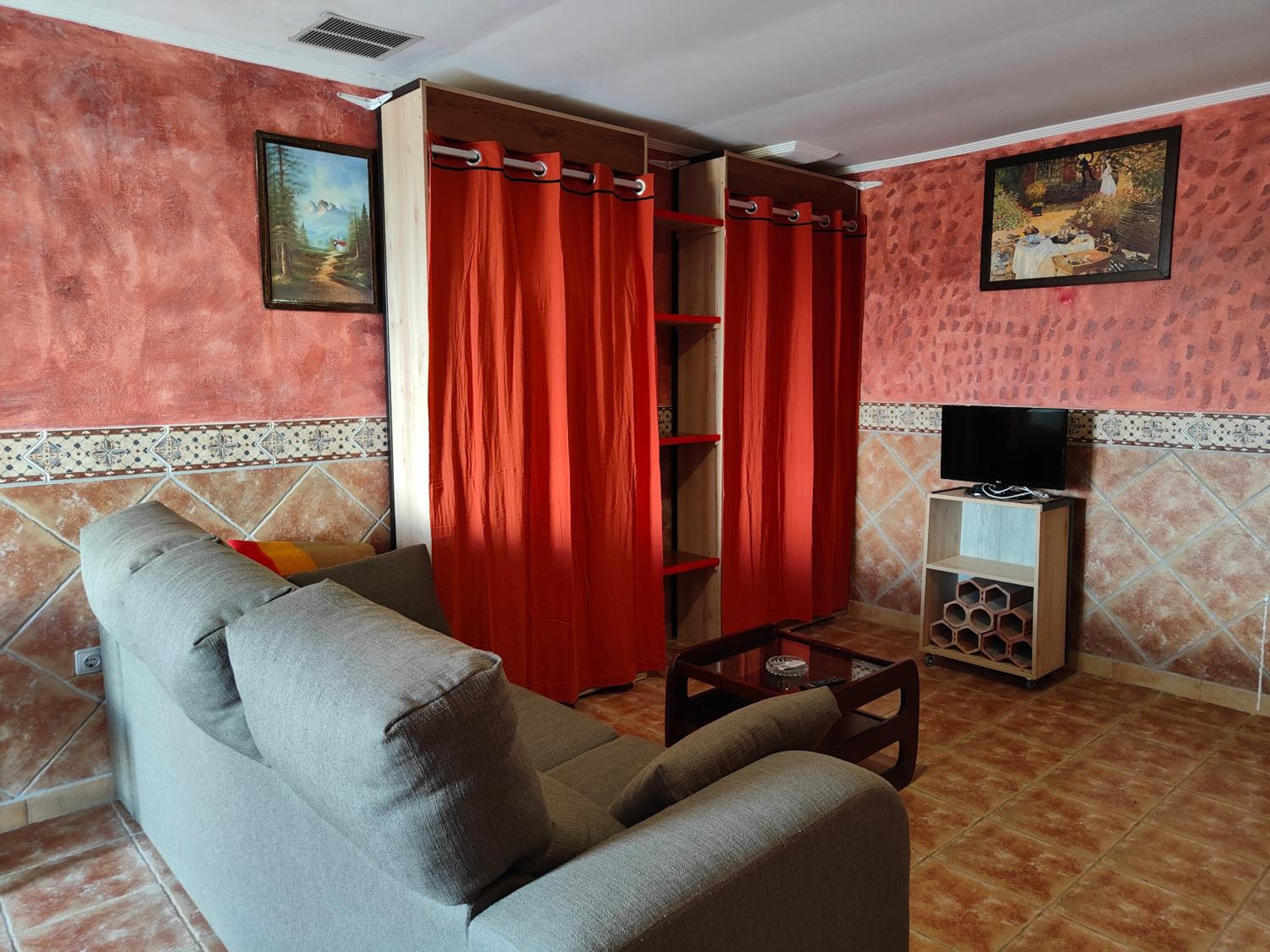 Apartment with Mountain View photo 2