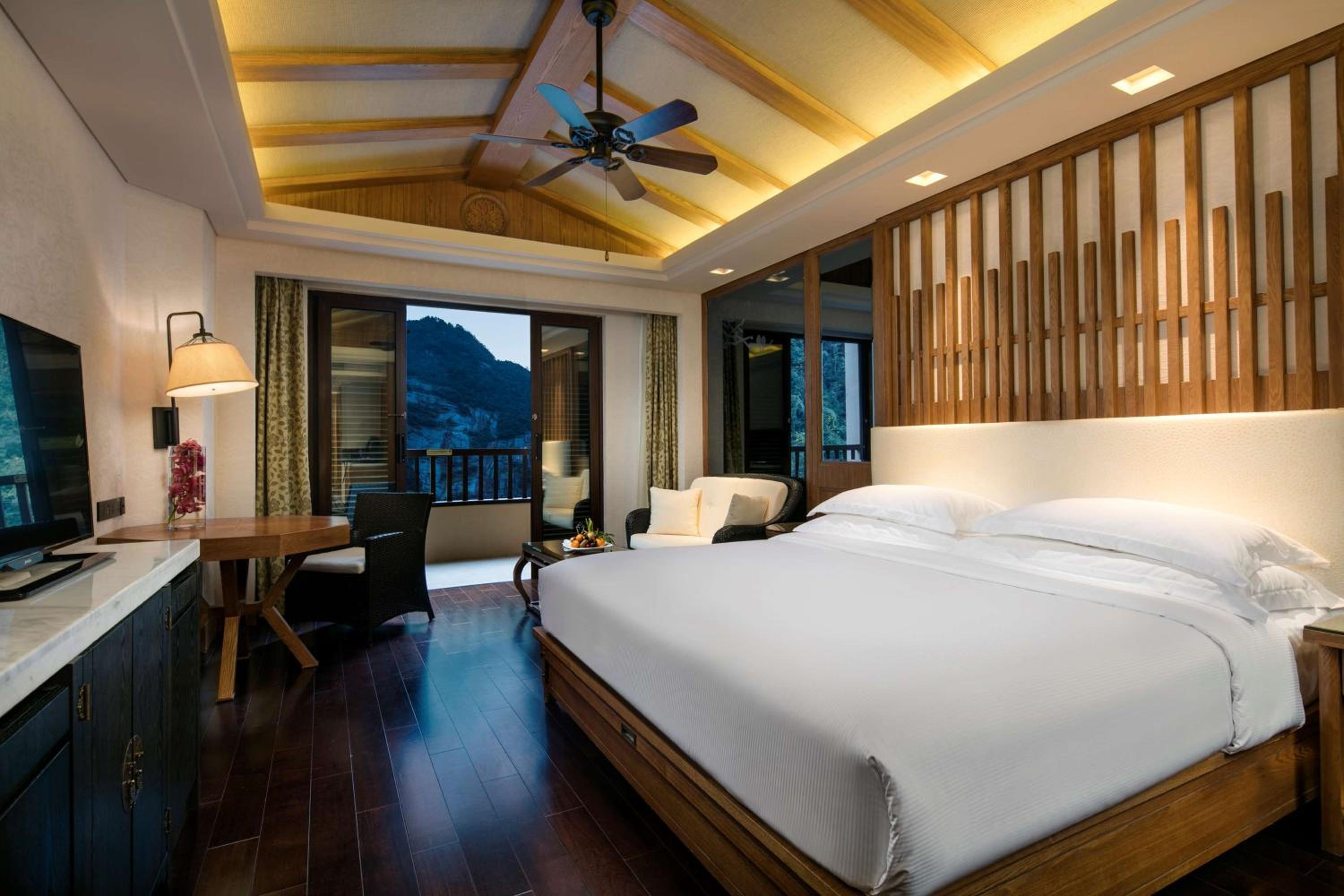 Executive King Room