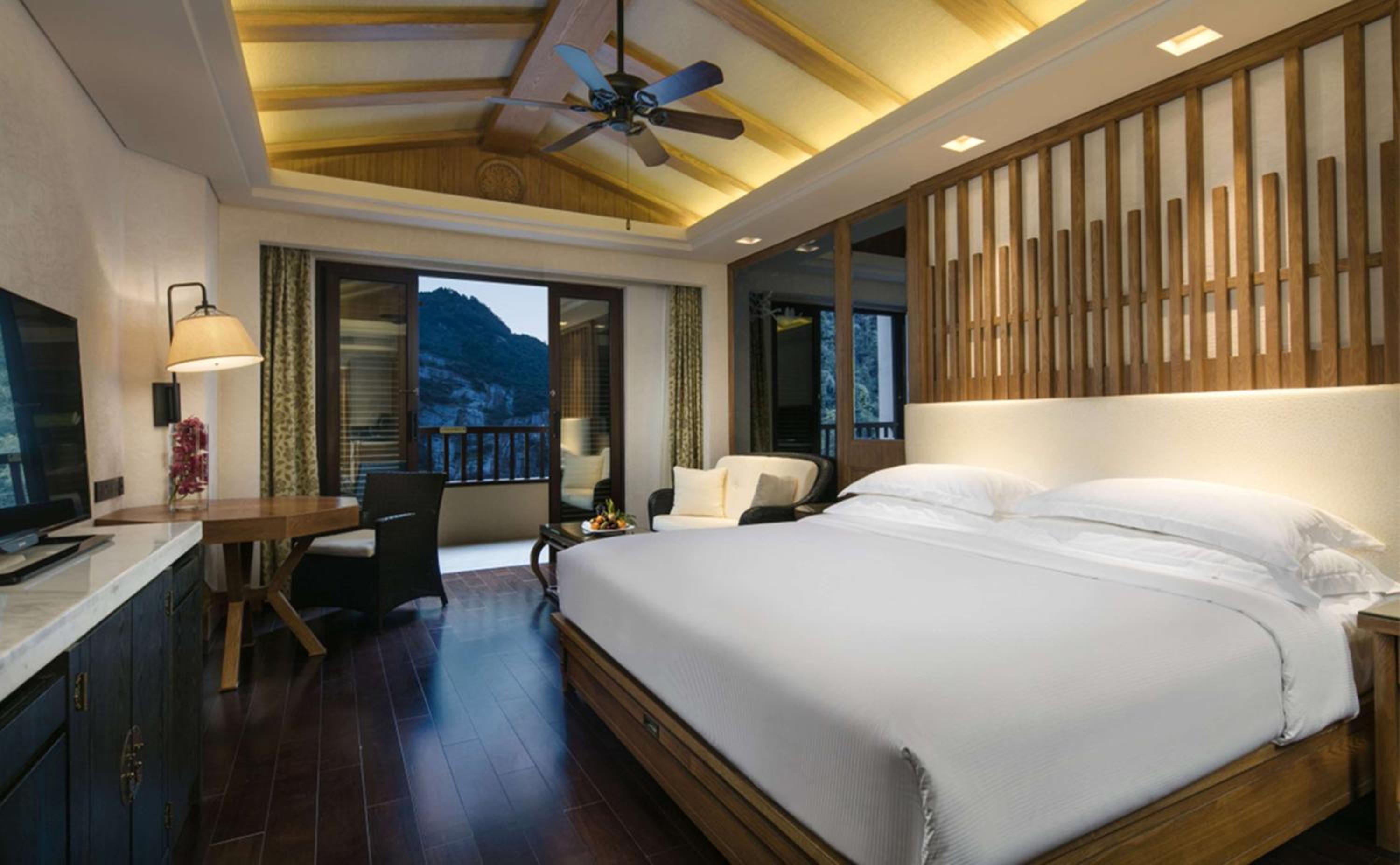 King Room with Balcony