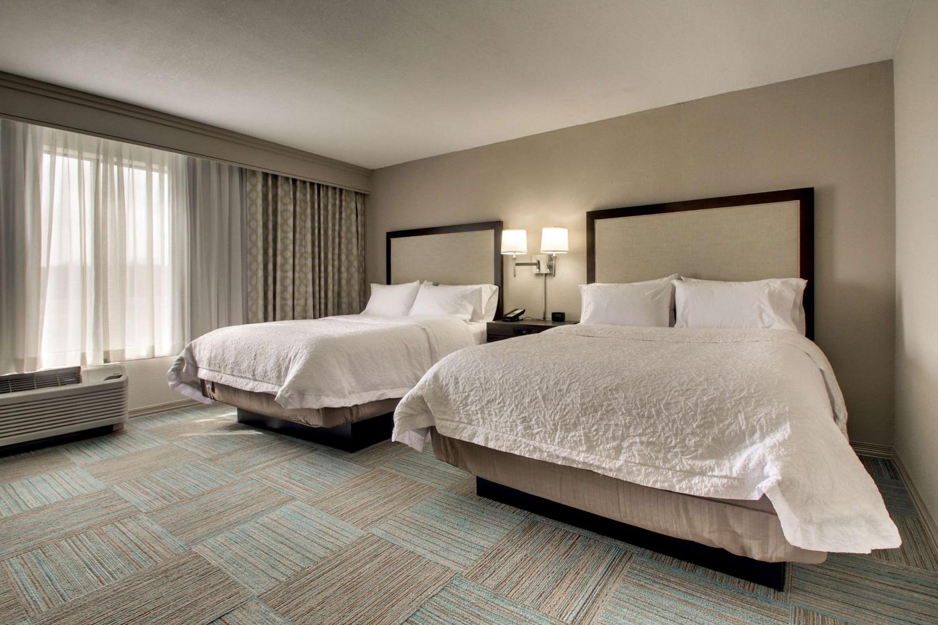 Queen Room with Two Queen Beds - Mobility and Hearing Access/Non-Smoking - Photo 1