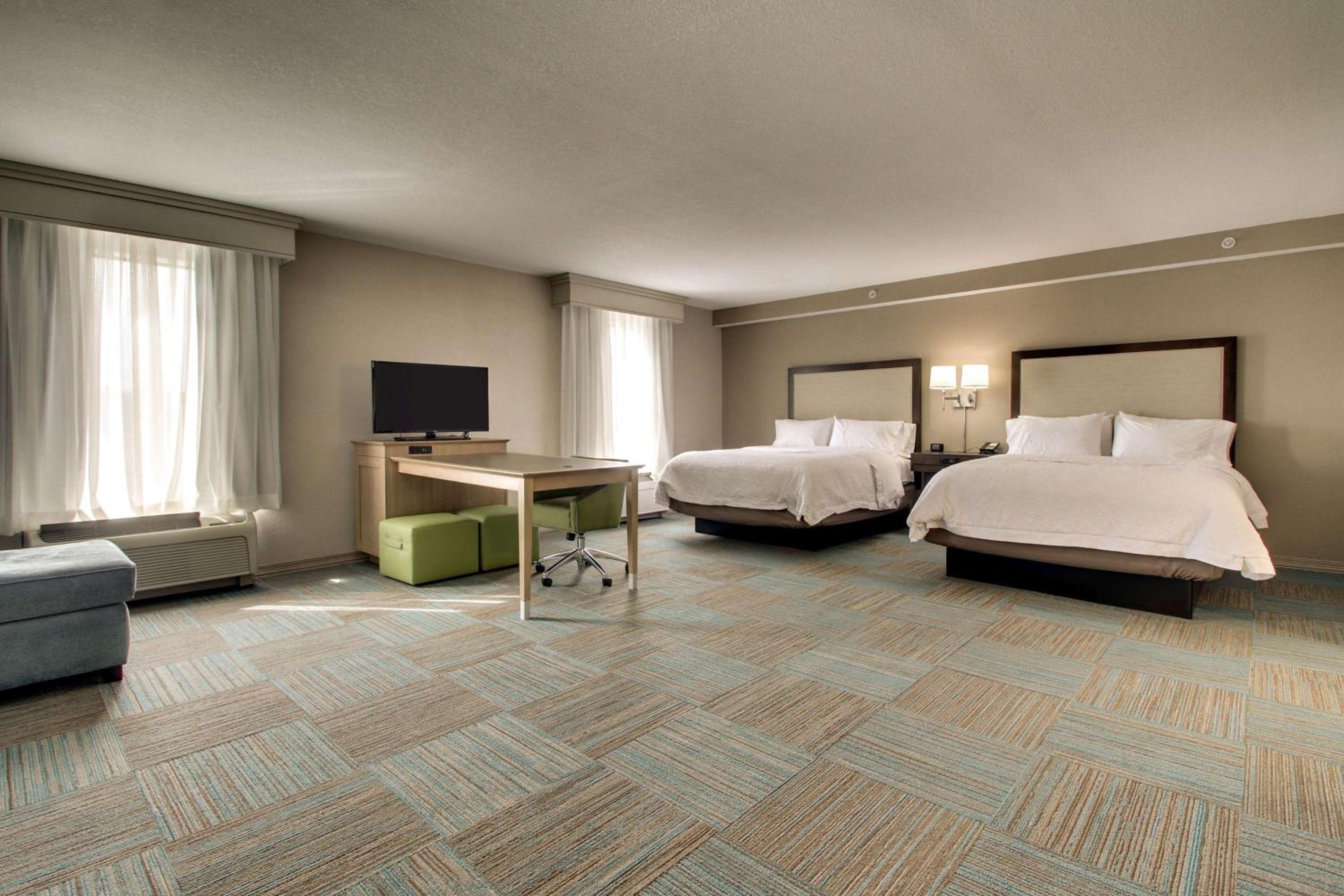 Studio Suite with Two Queen Beds - Non-Smoking - Photo 4
