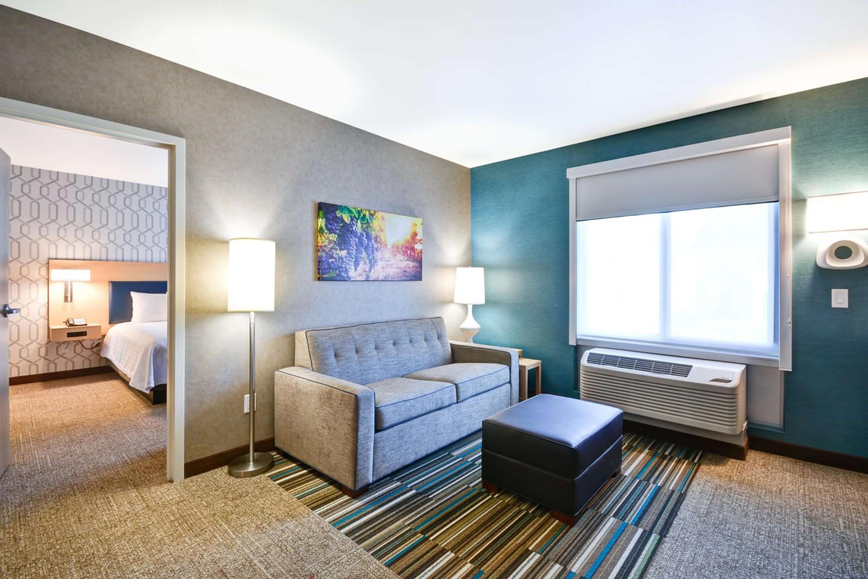 One-Bedroom King Suite - Non-Smoking - Photo 4