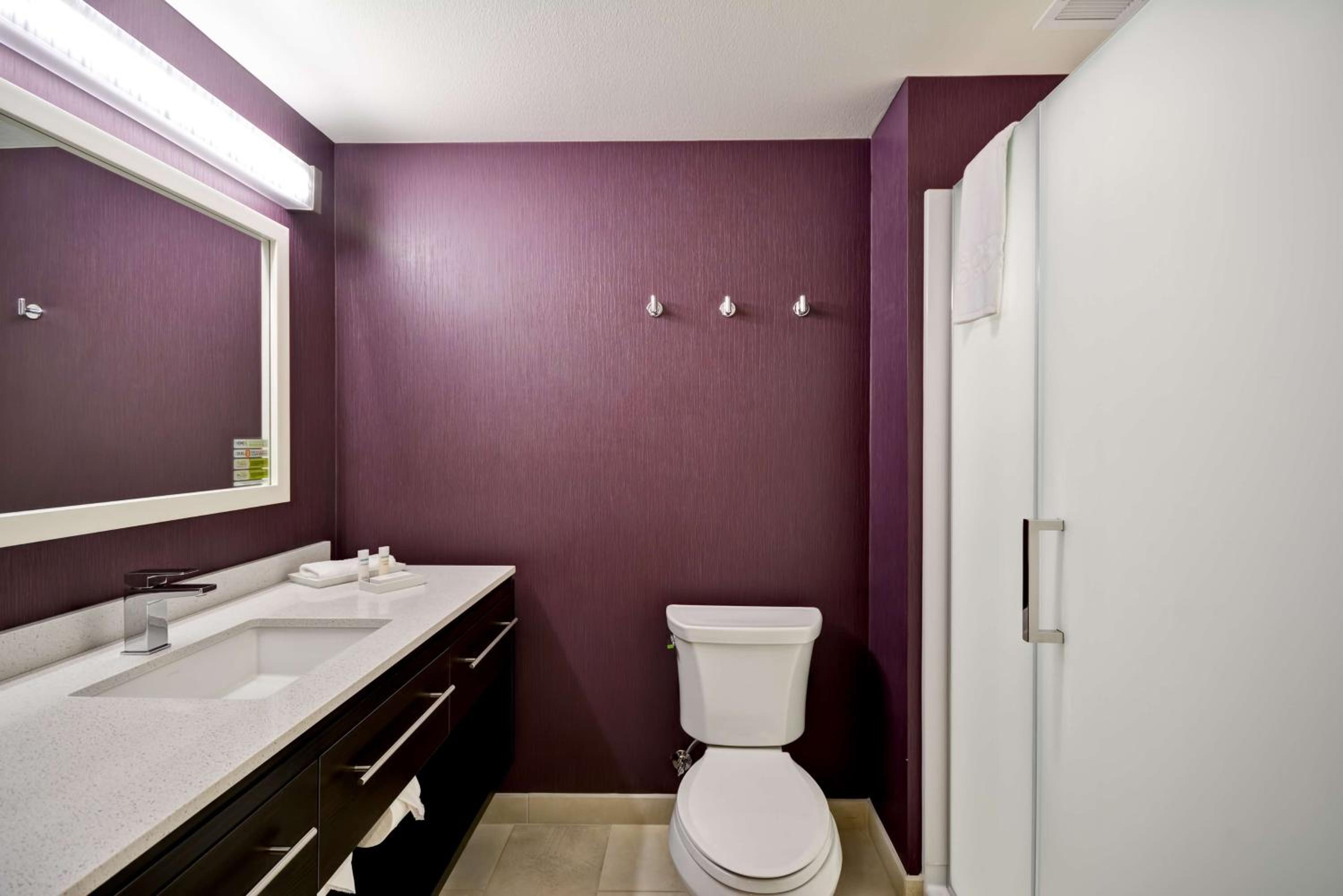 King Studio Suite - Non-Smoking - Photo 3