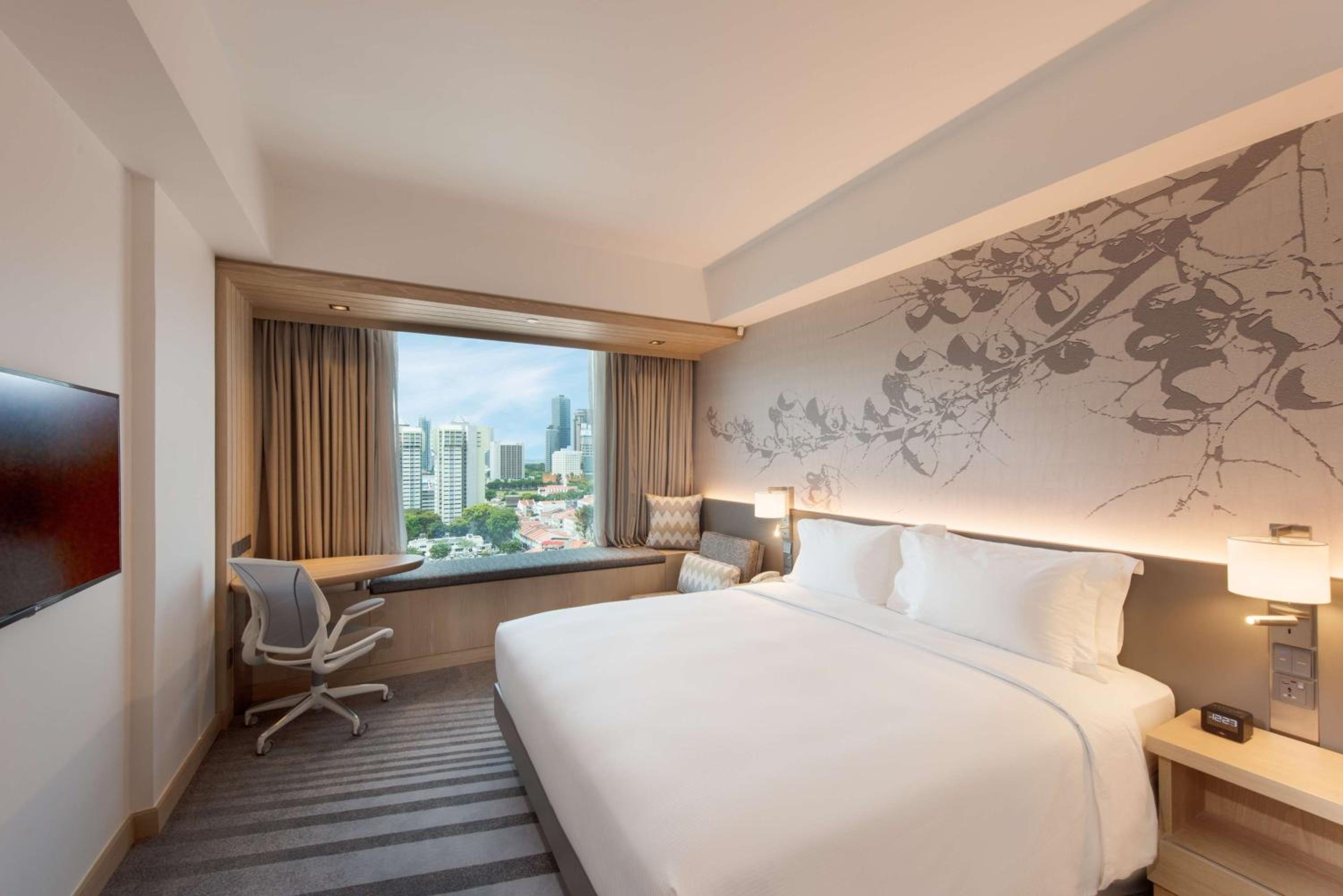 Deluxe City Family Room