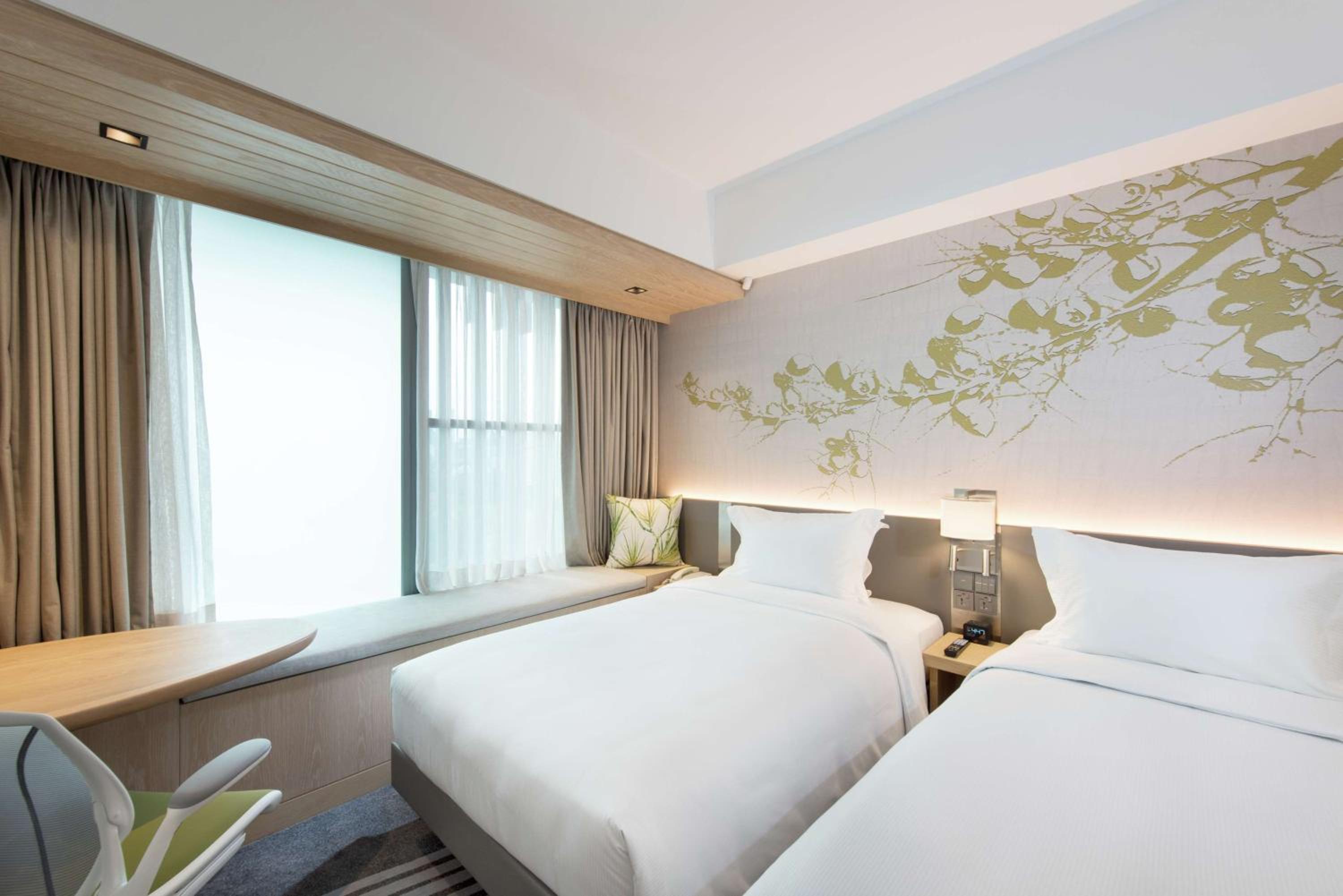 Deluxe Twin Room photo 2