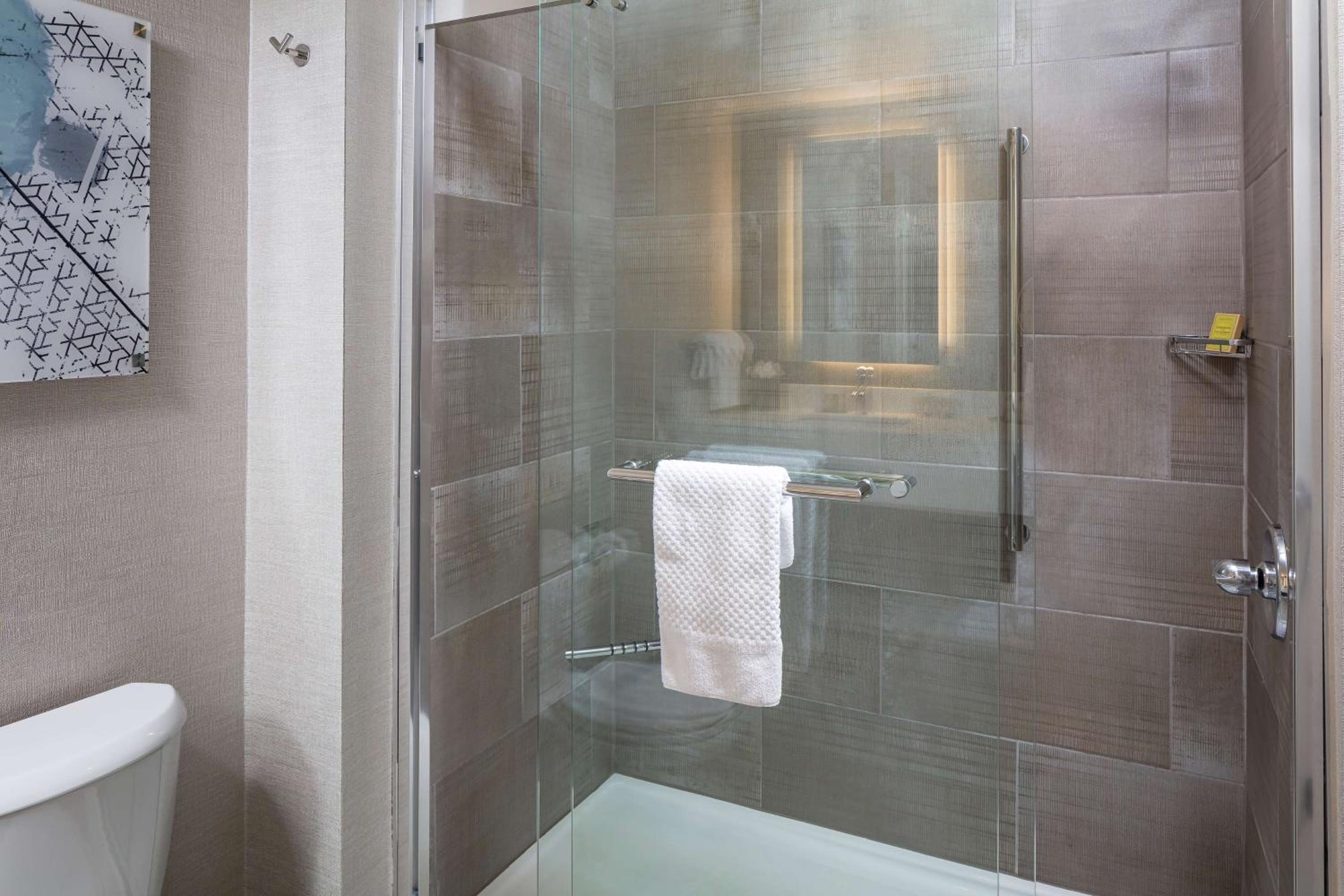 King Studio Suite - Photo 2
