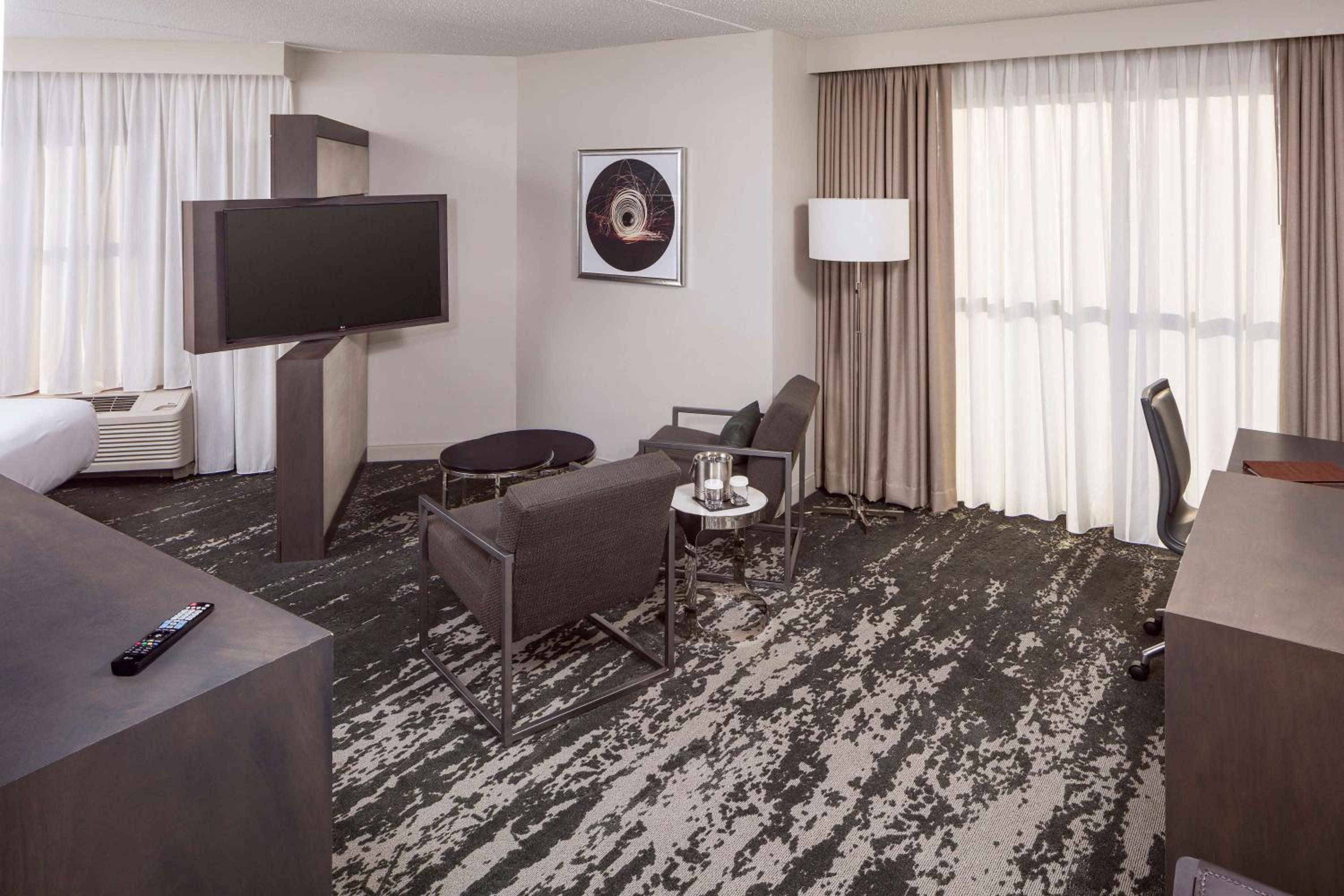 King Studio Suite - Photo 1