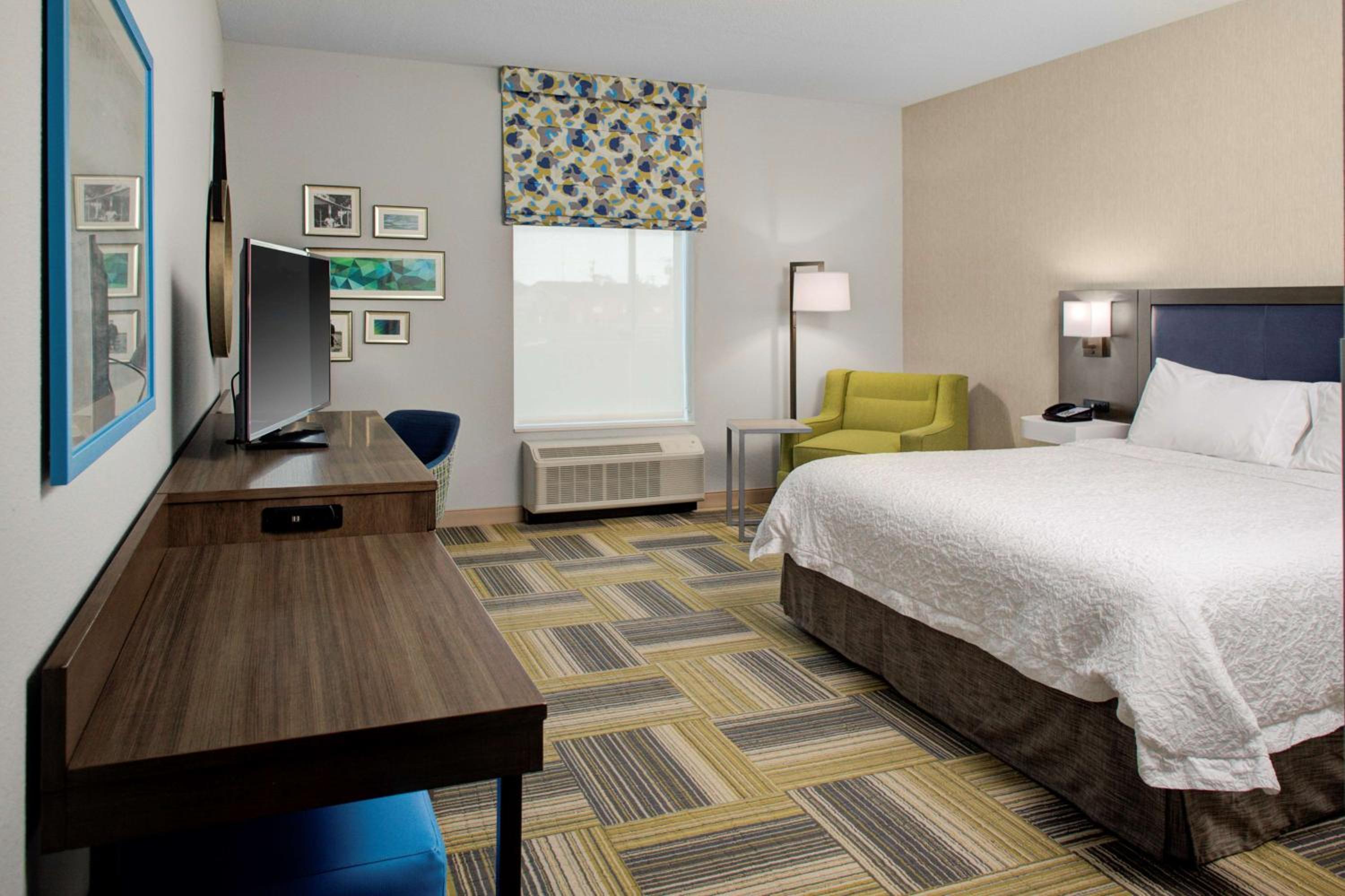 King Room - Hearing Access/Non-Smoking - Photo 3