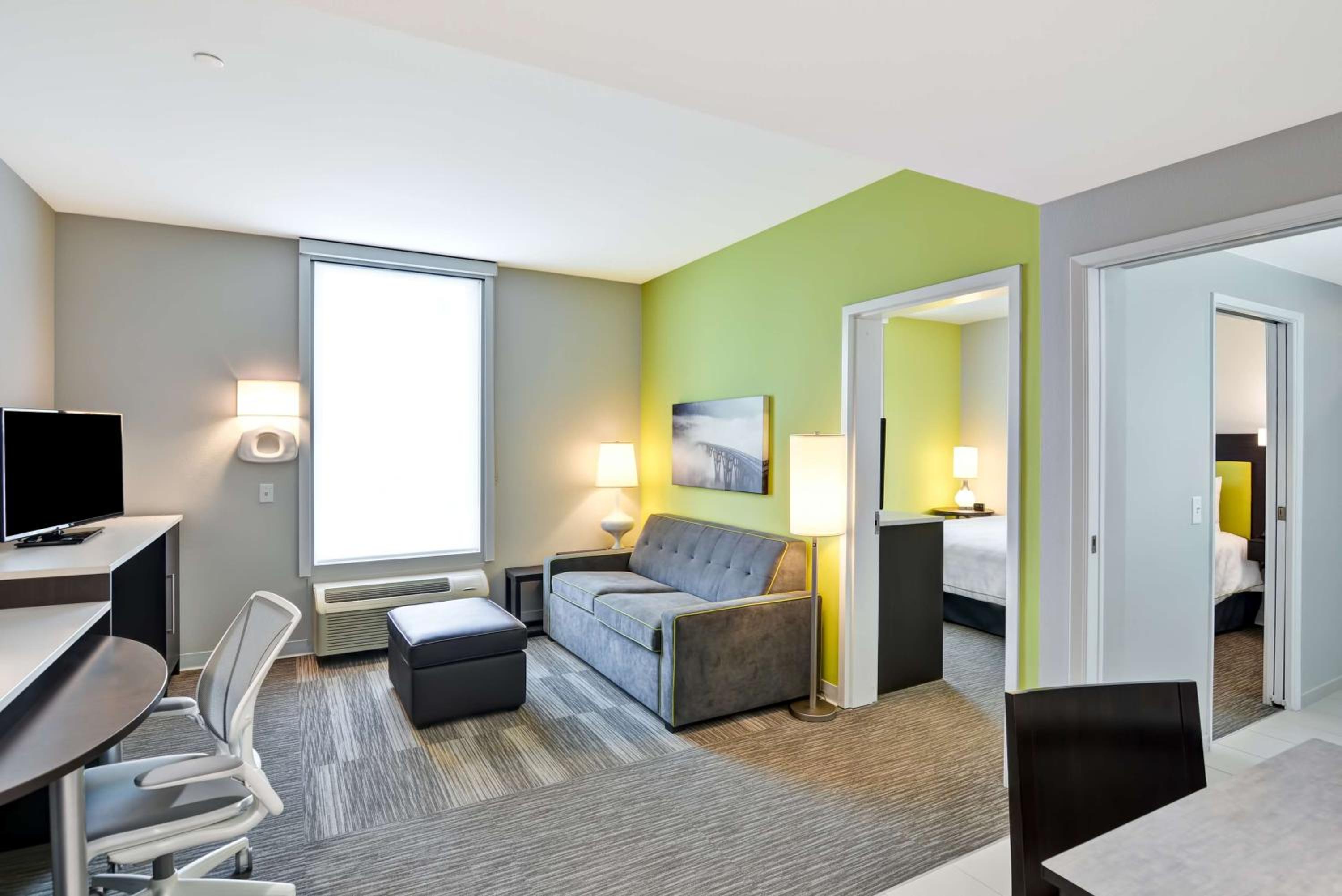 King Suite - Hearing Access/Non-Smoking