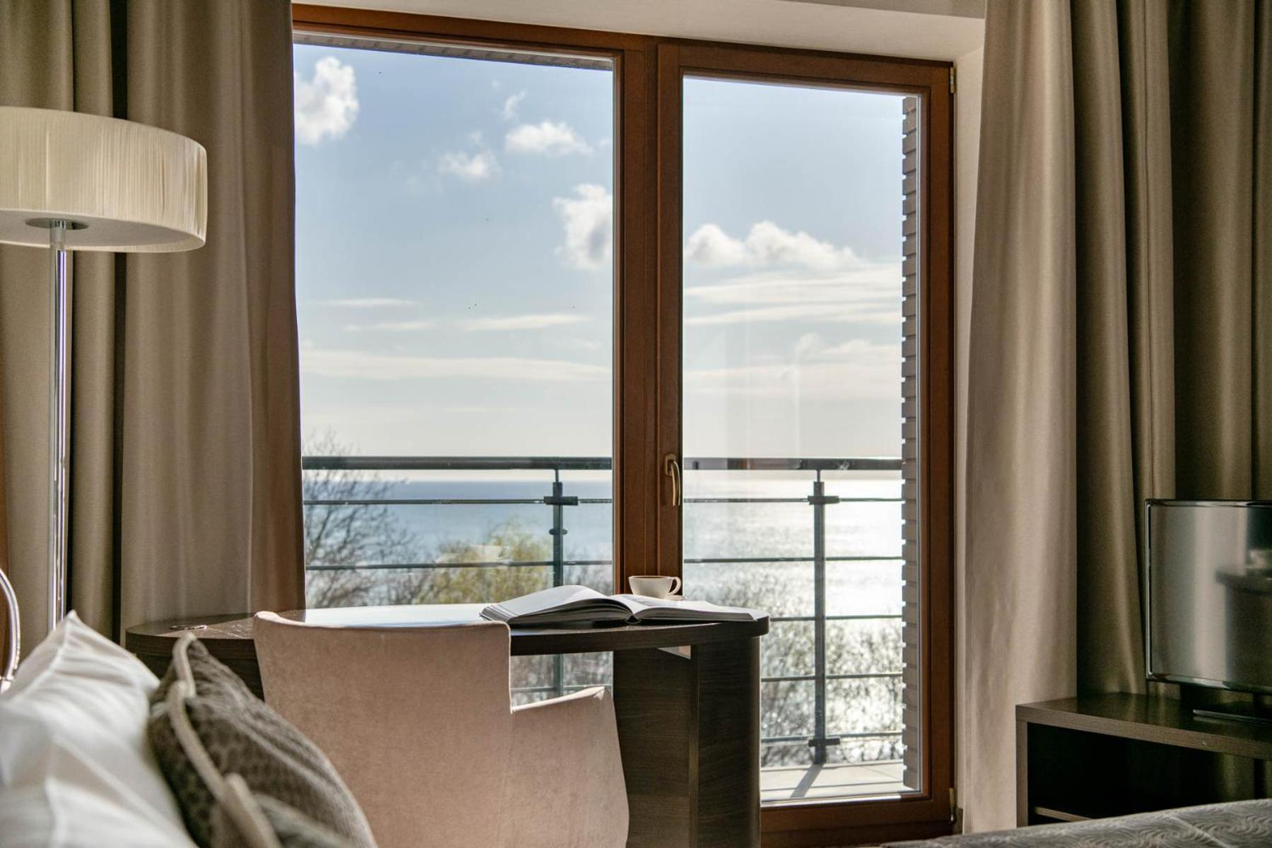Premium Apartment with Sea View