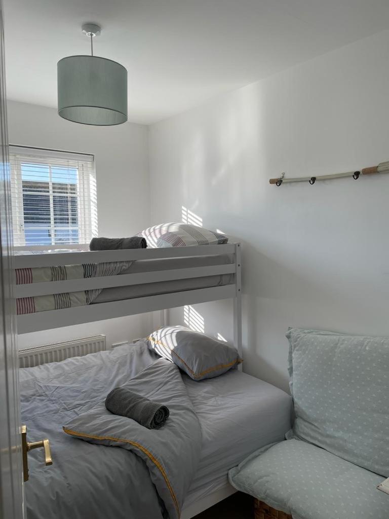 Three-Bedroom House photo 1