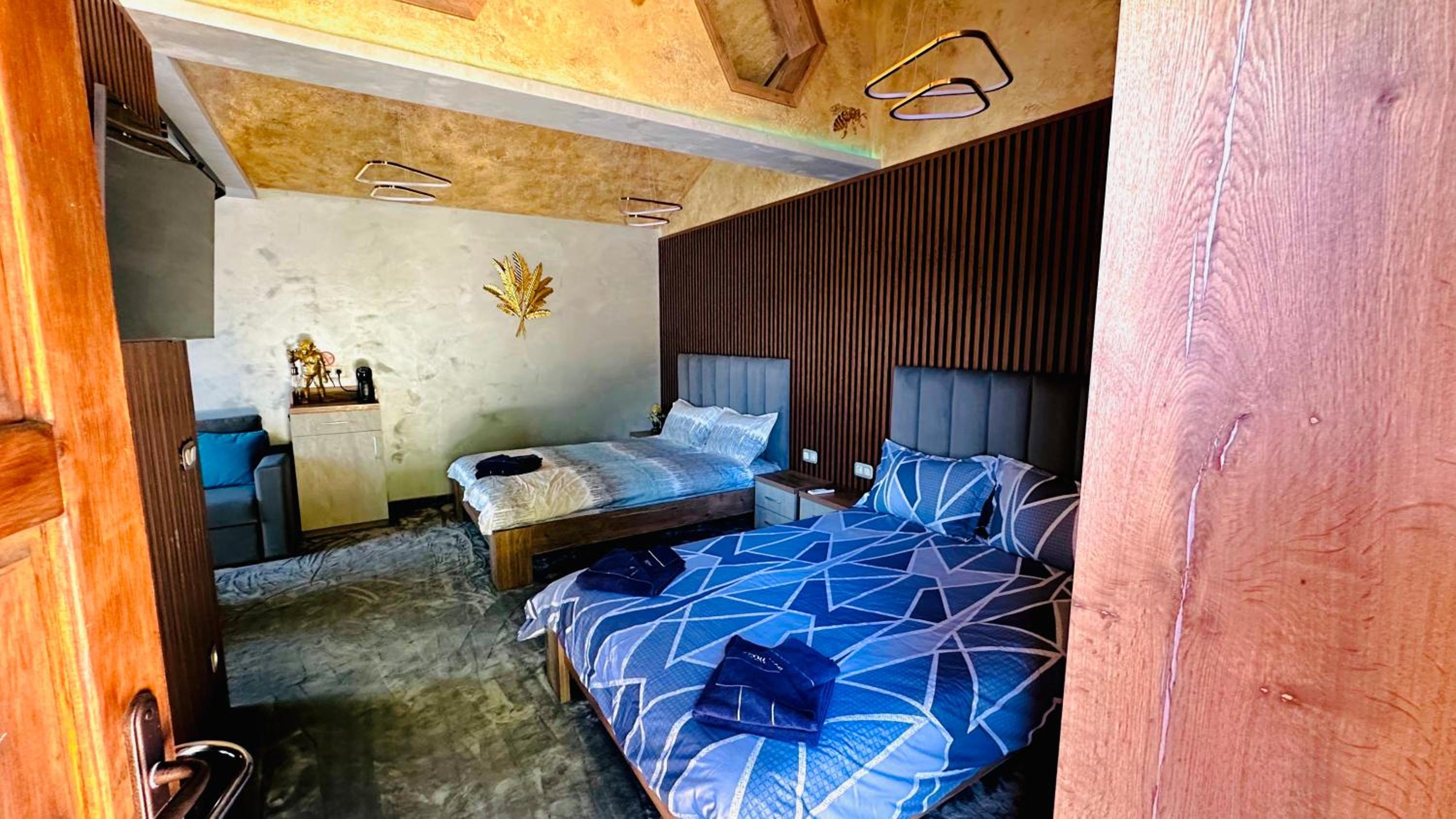 Premium Quadruple Room - Photo 2