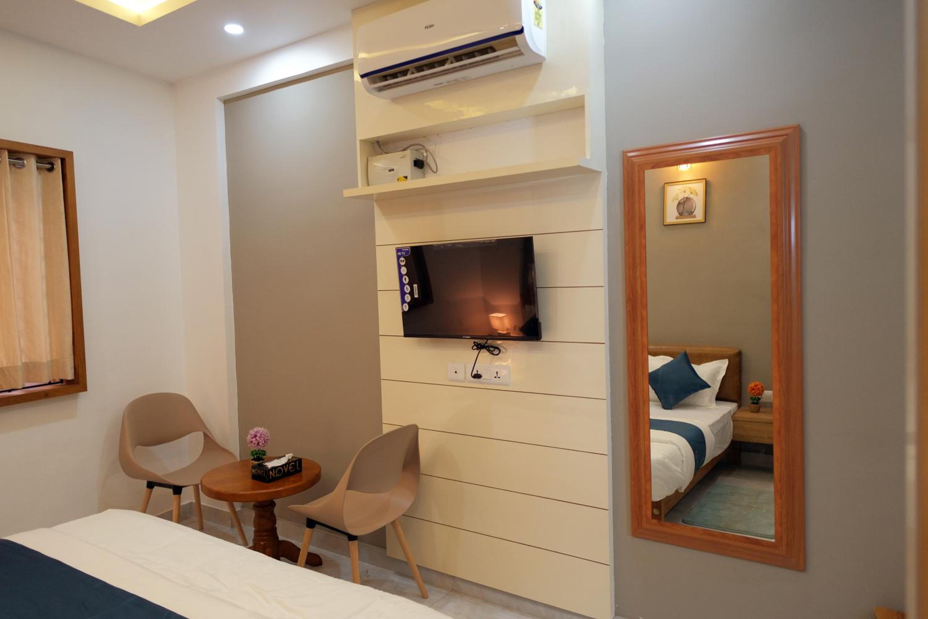 Double Room - Photo 4