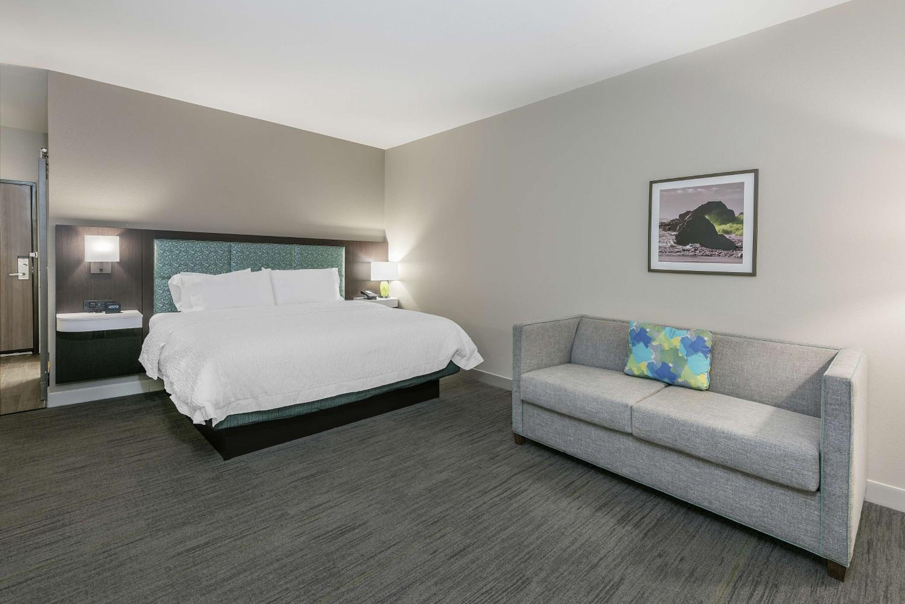 Queen Room with Two Queen Beds - Hearing Access/Non-Smoking