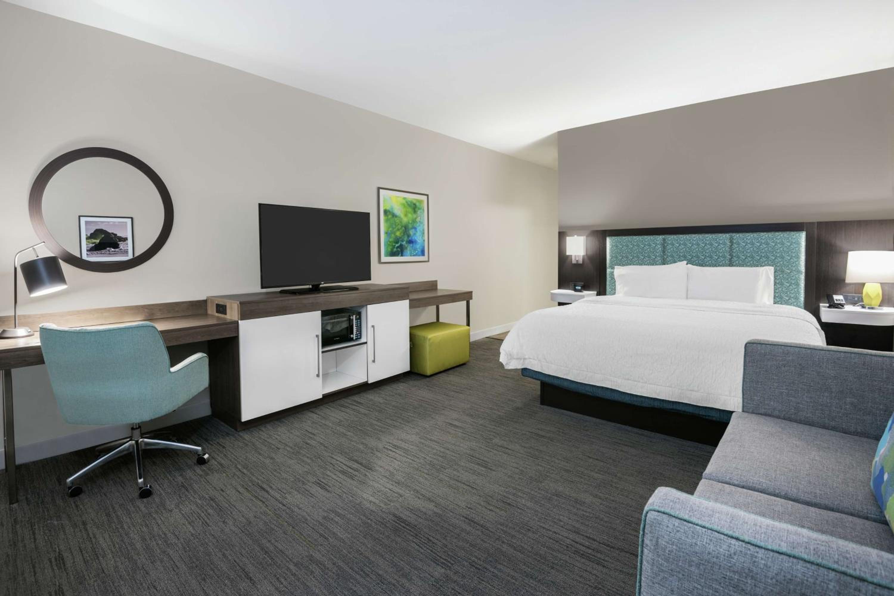 Queen Room with Two Queen Beds - Hearing Access/Non-Smoking