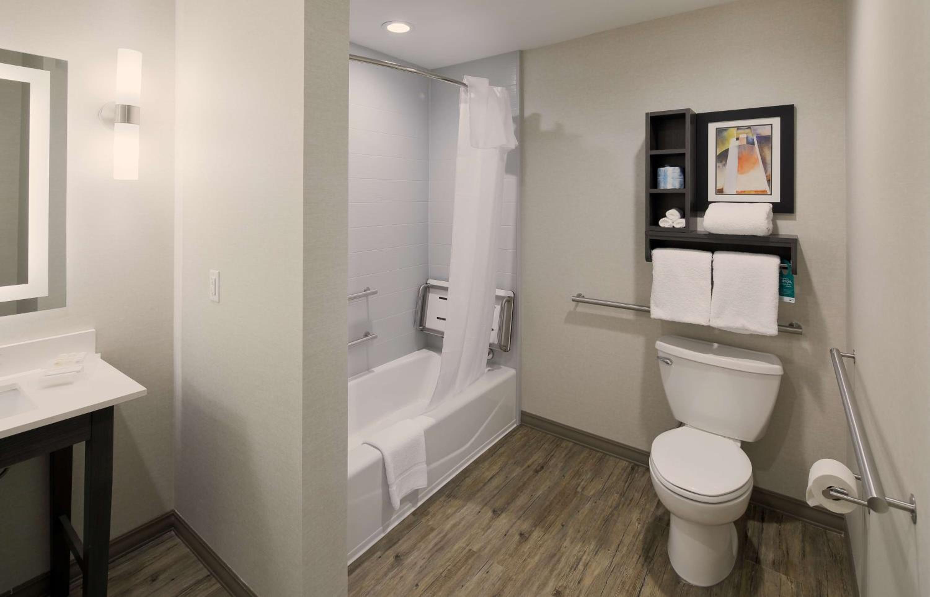 King Studio Suite - Non-Smoking photo 2
