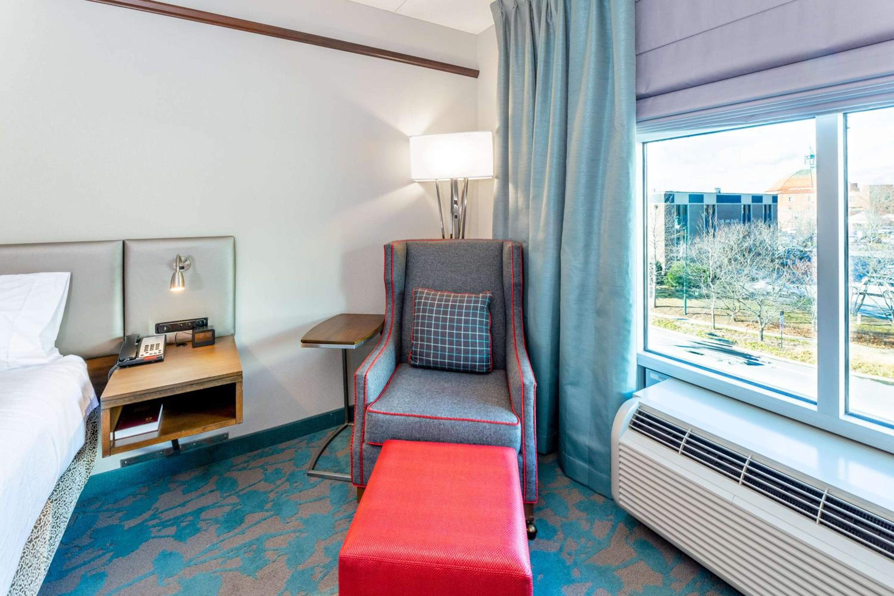 King Room - Hearing Access photo 2