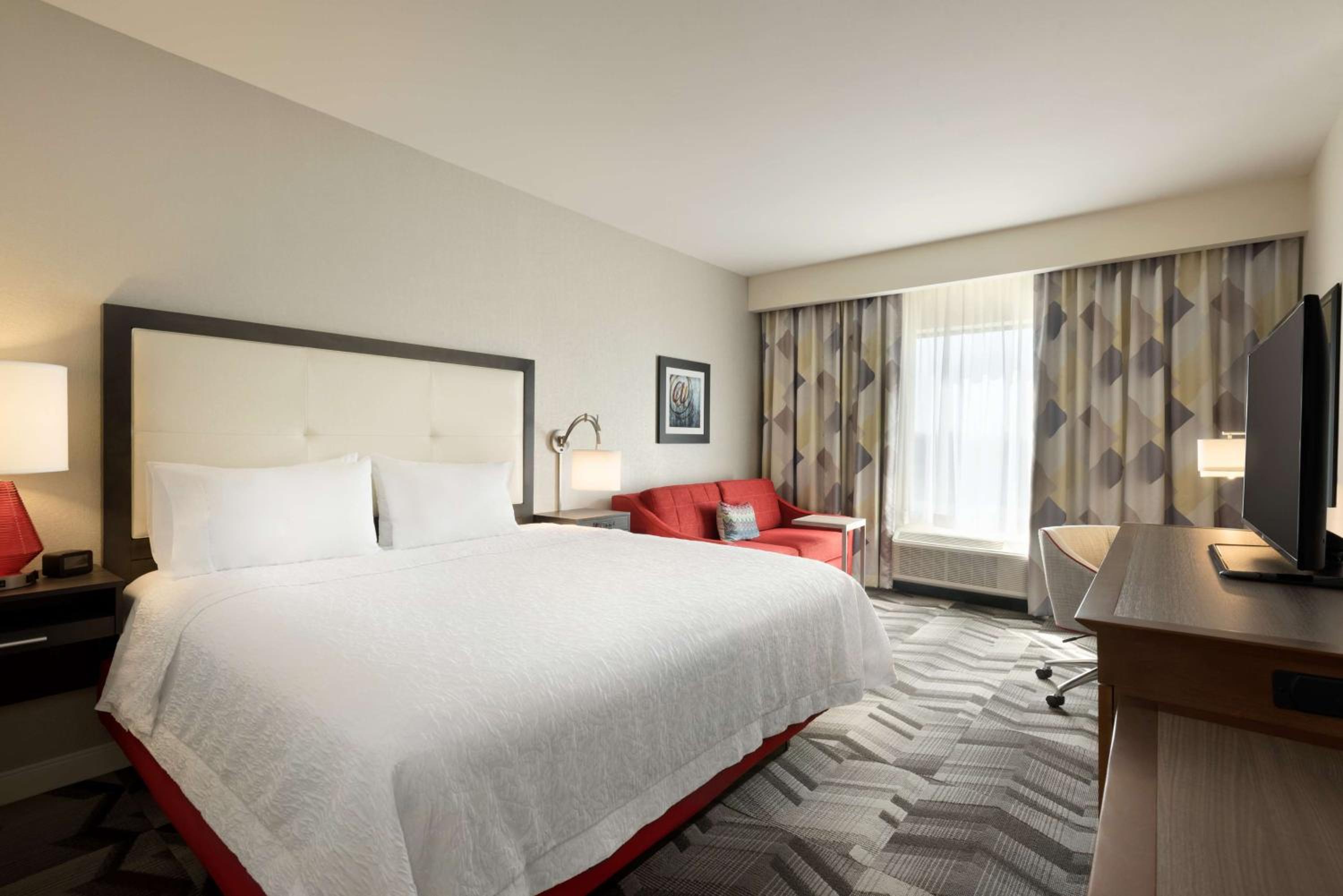 King Room with Sofa Bed - Non-Smoking