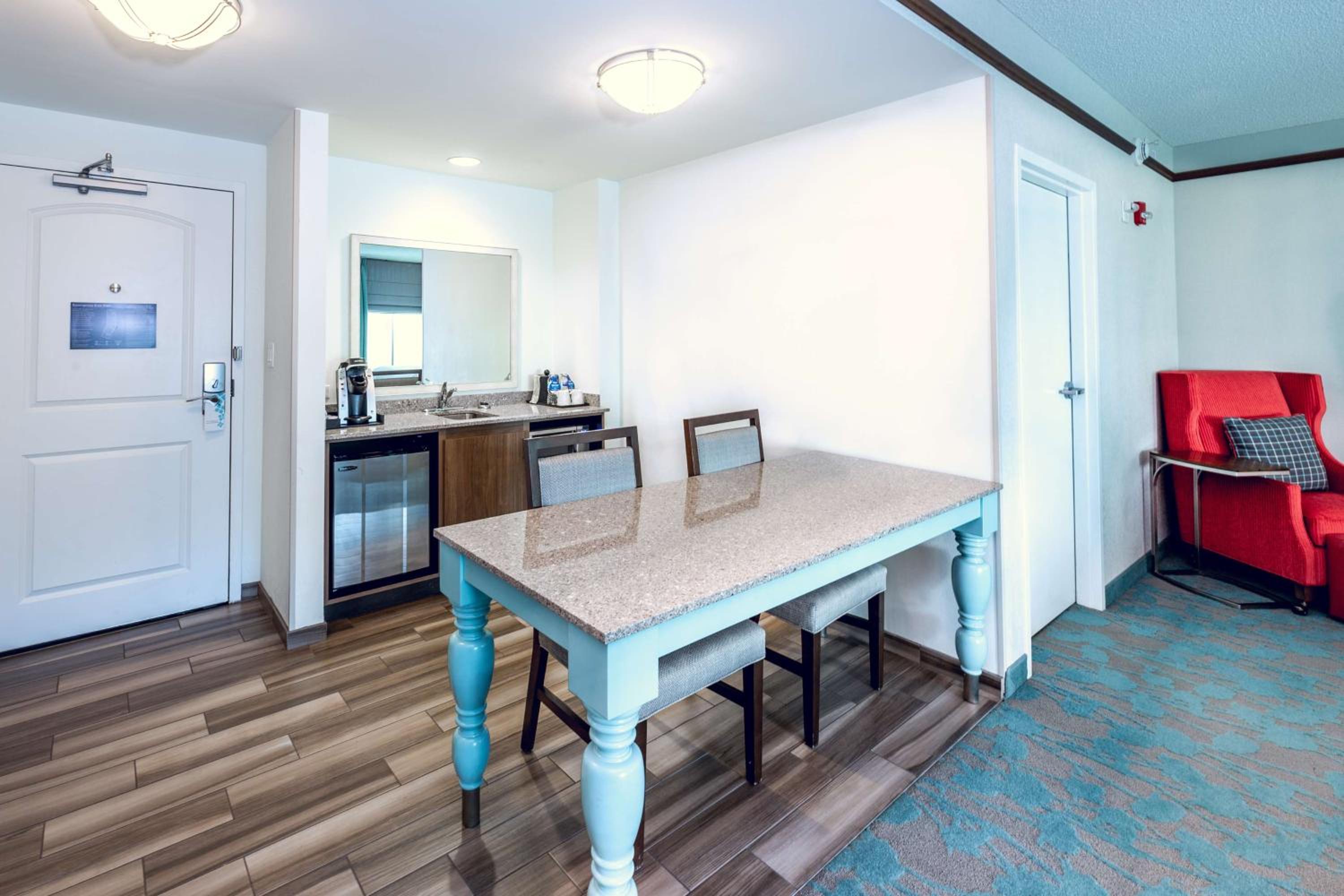 Deluxe King Room photo 2