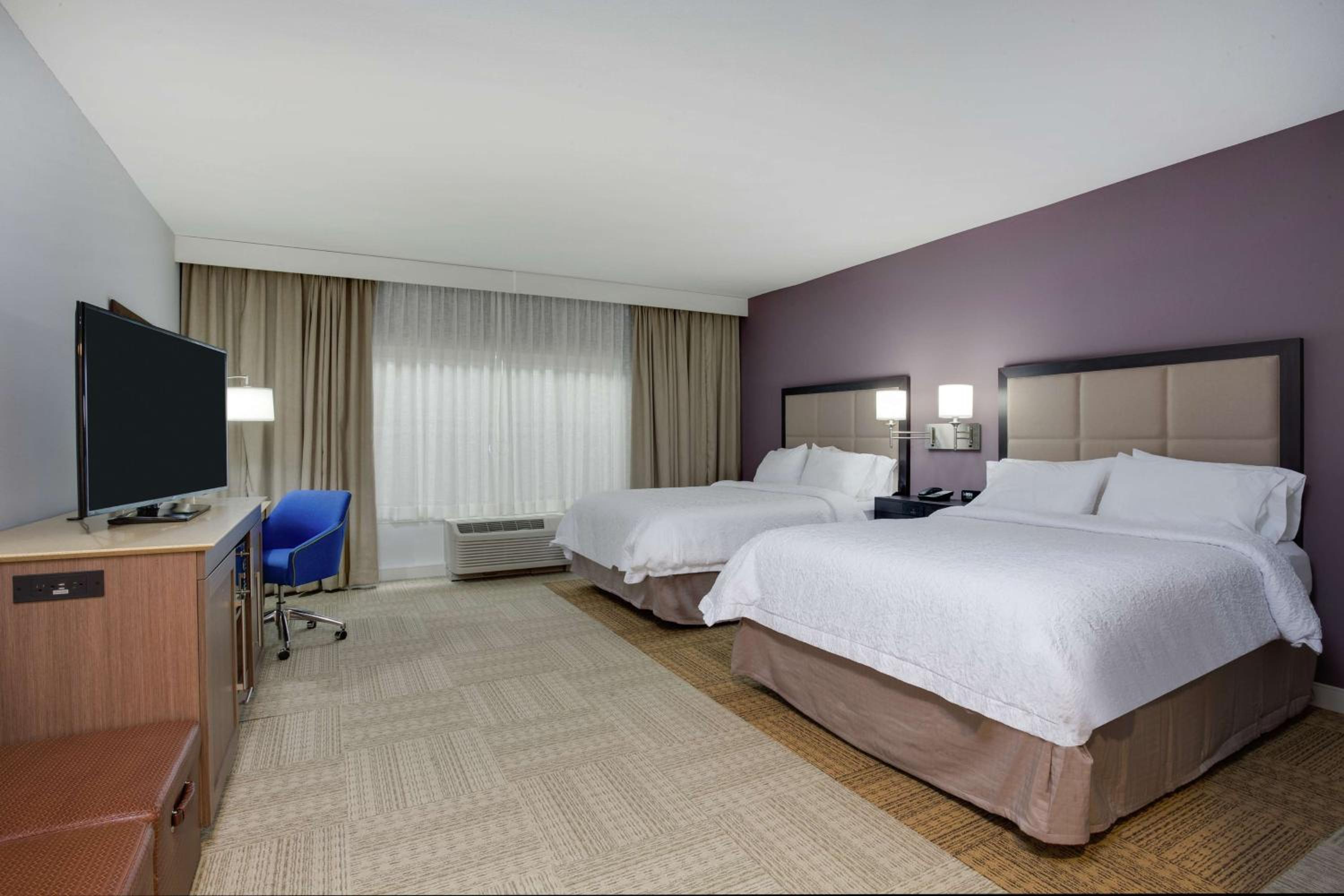 Queen Room with Two Queen Beds - Mobility and Hearing Access/Non-Smoking