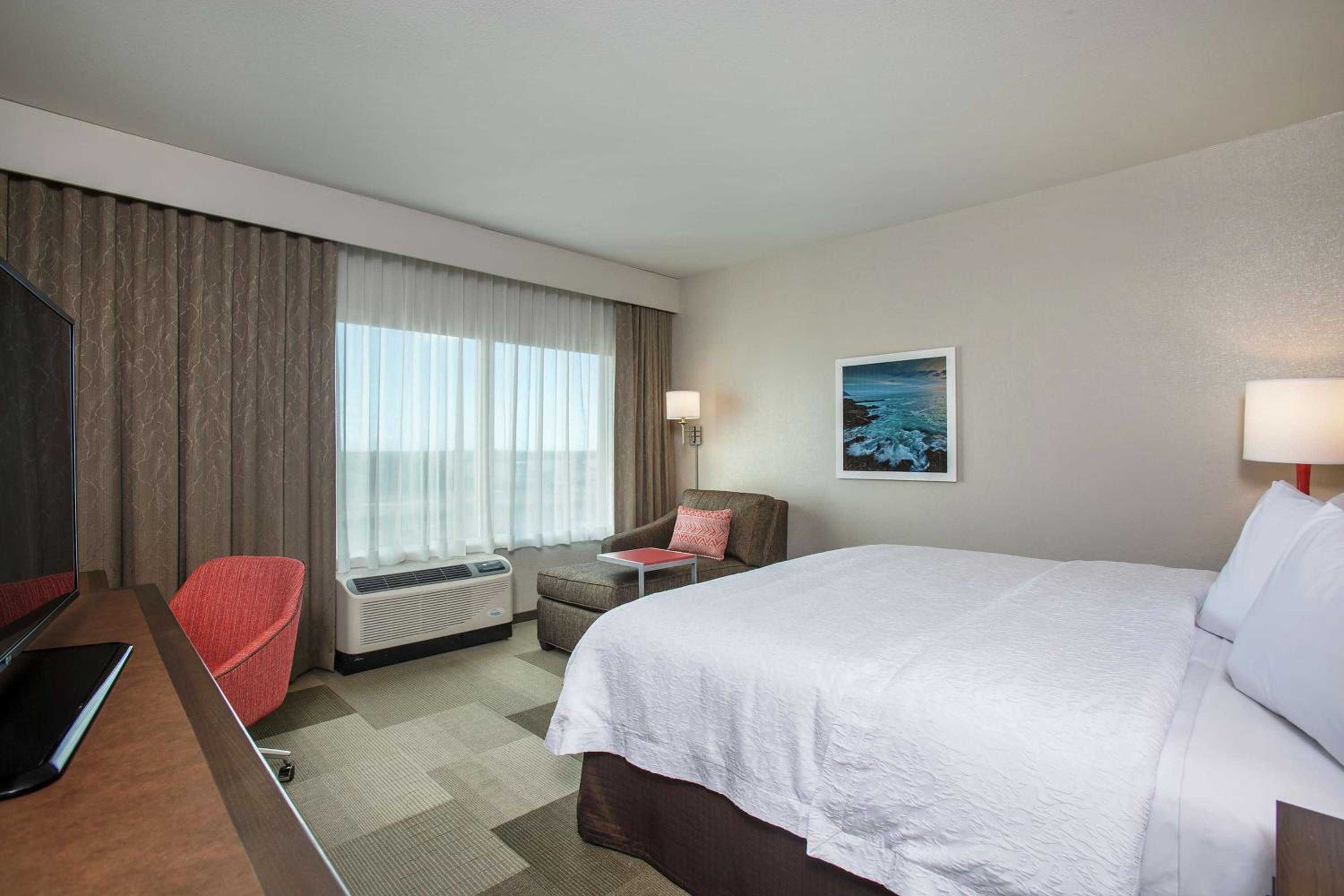 Available room thumbnail 5