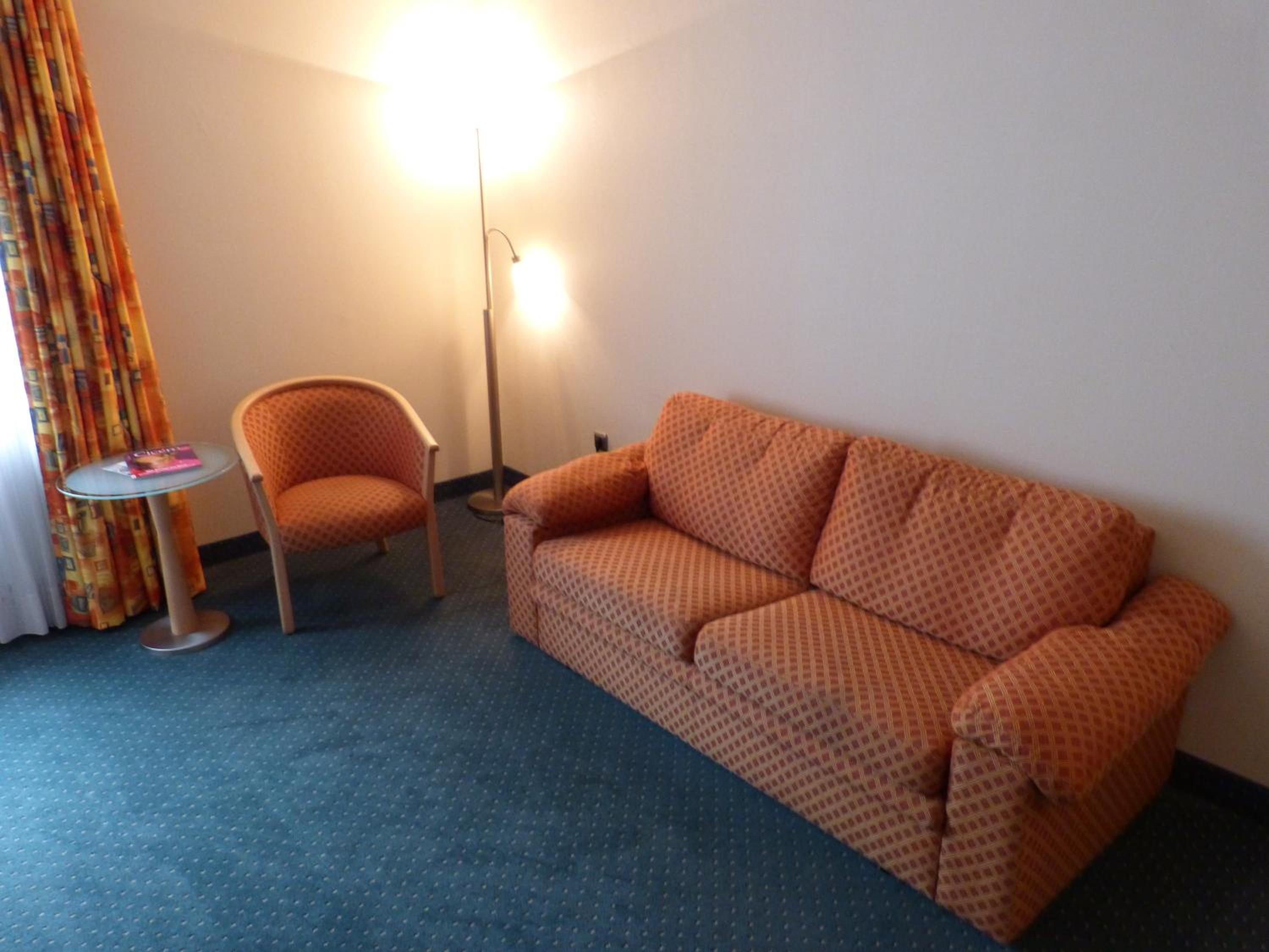 Family Room photo 3