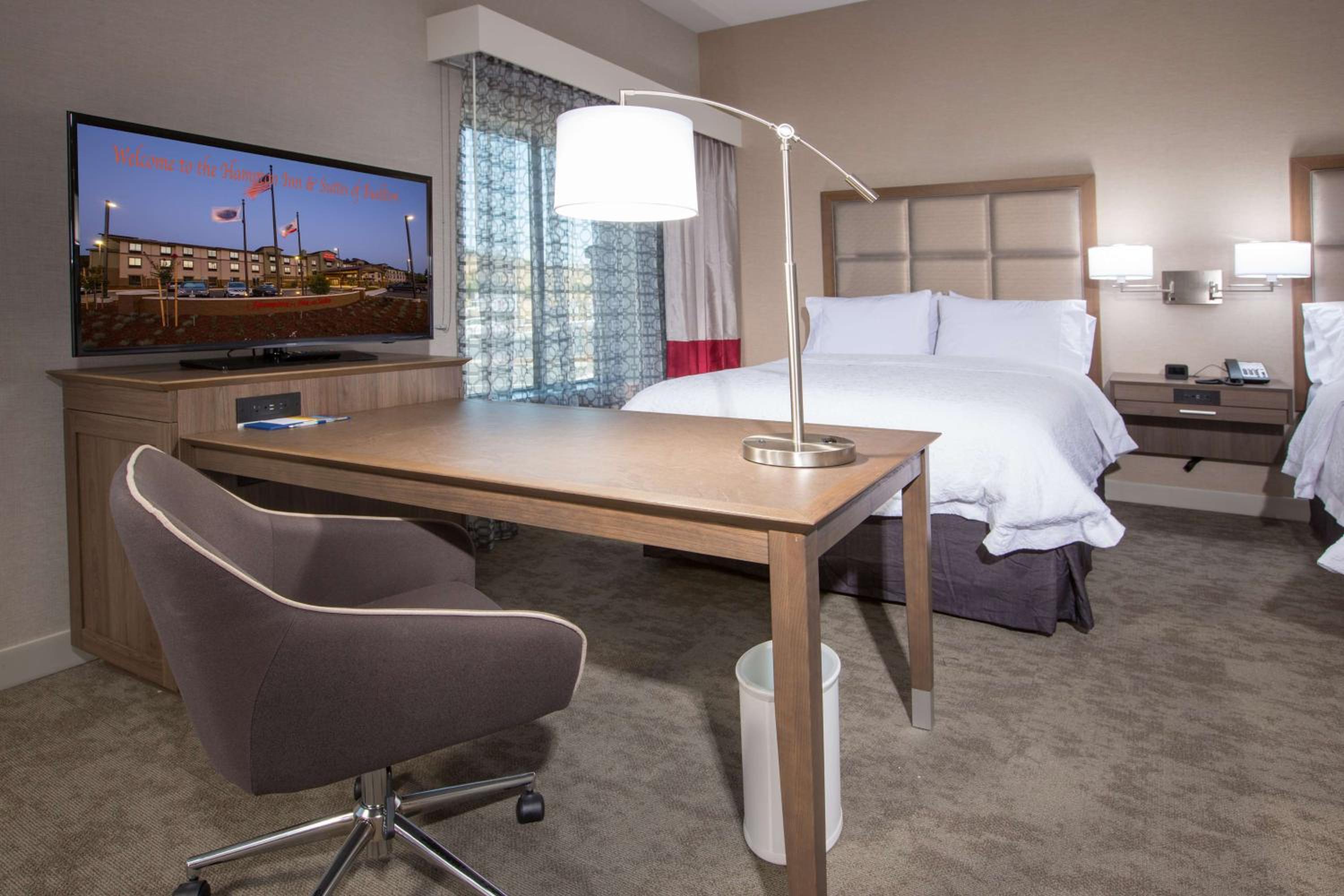 Queen Studio Suite with Two Queen Beds - Non-Smoking
