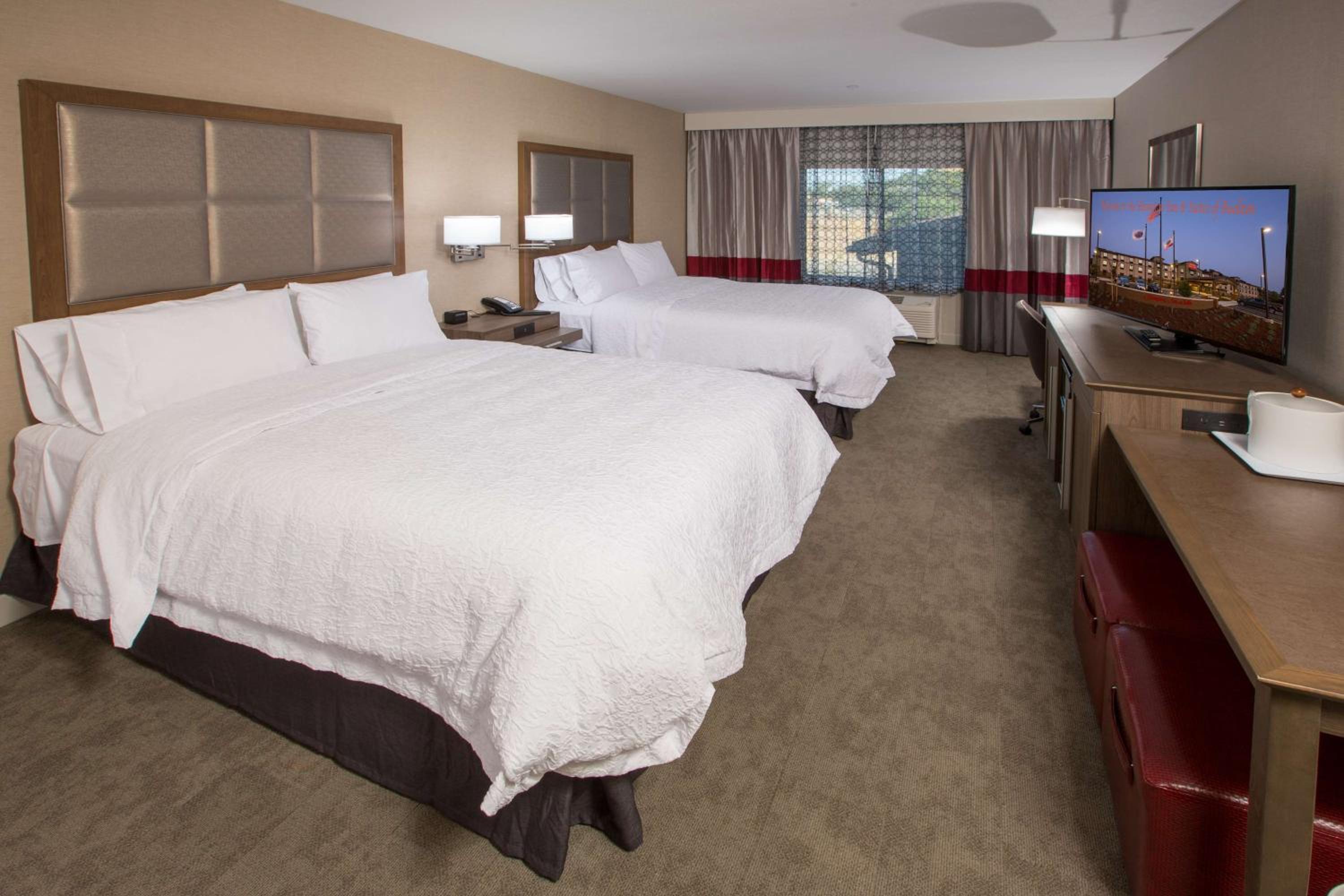 Queen Room with Two Queen Beds - Non-Smoking