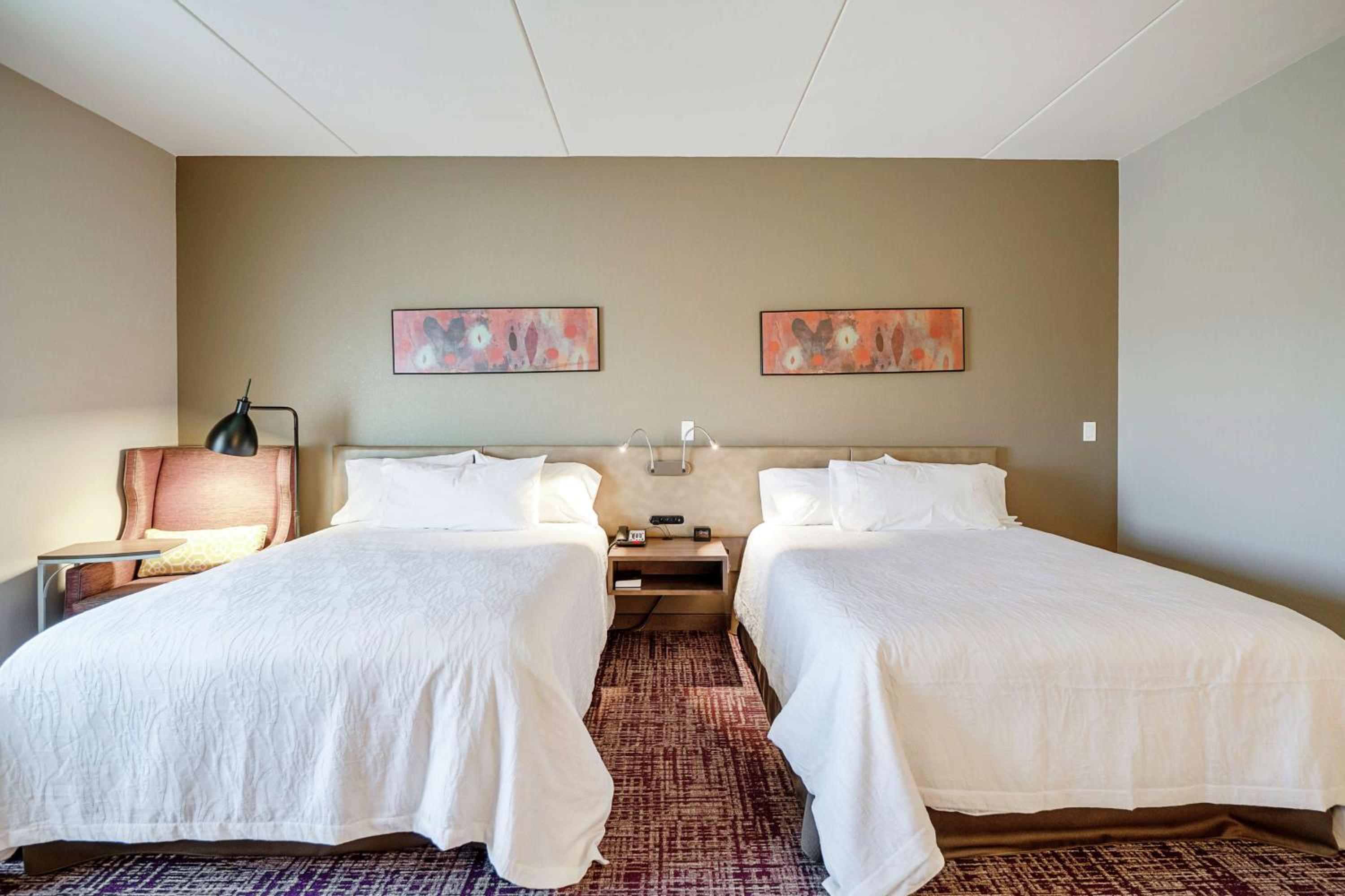 Queen Room with Two Queen Beds - Mobility Access photo 2