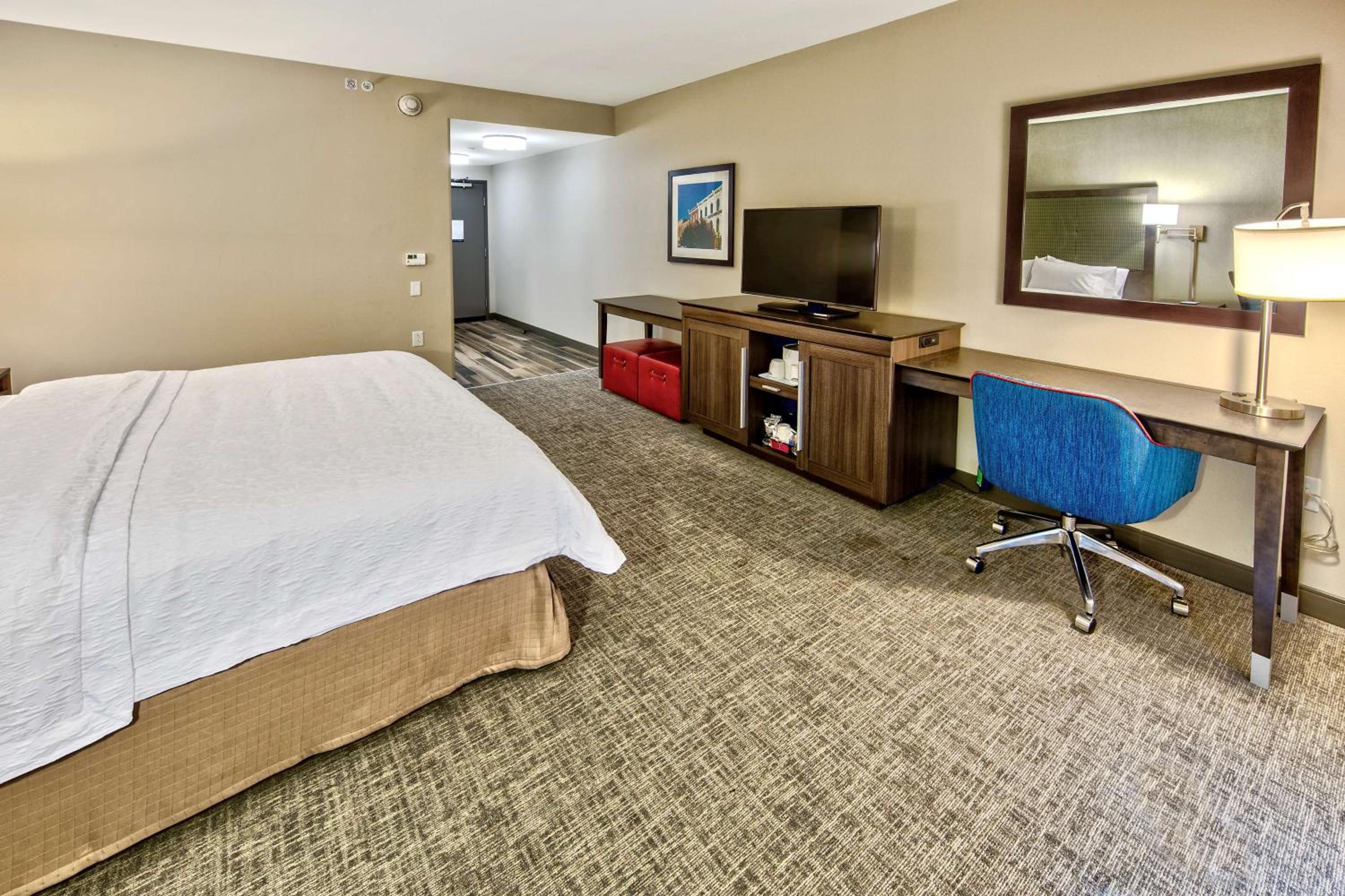 King Studio Suite - Hearing Access/Non-Smoking