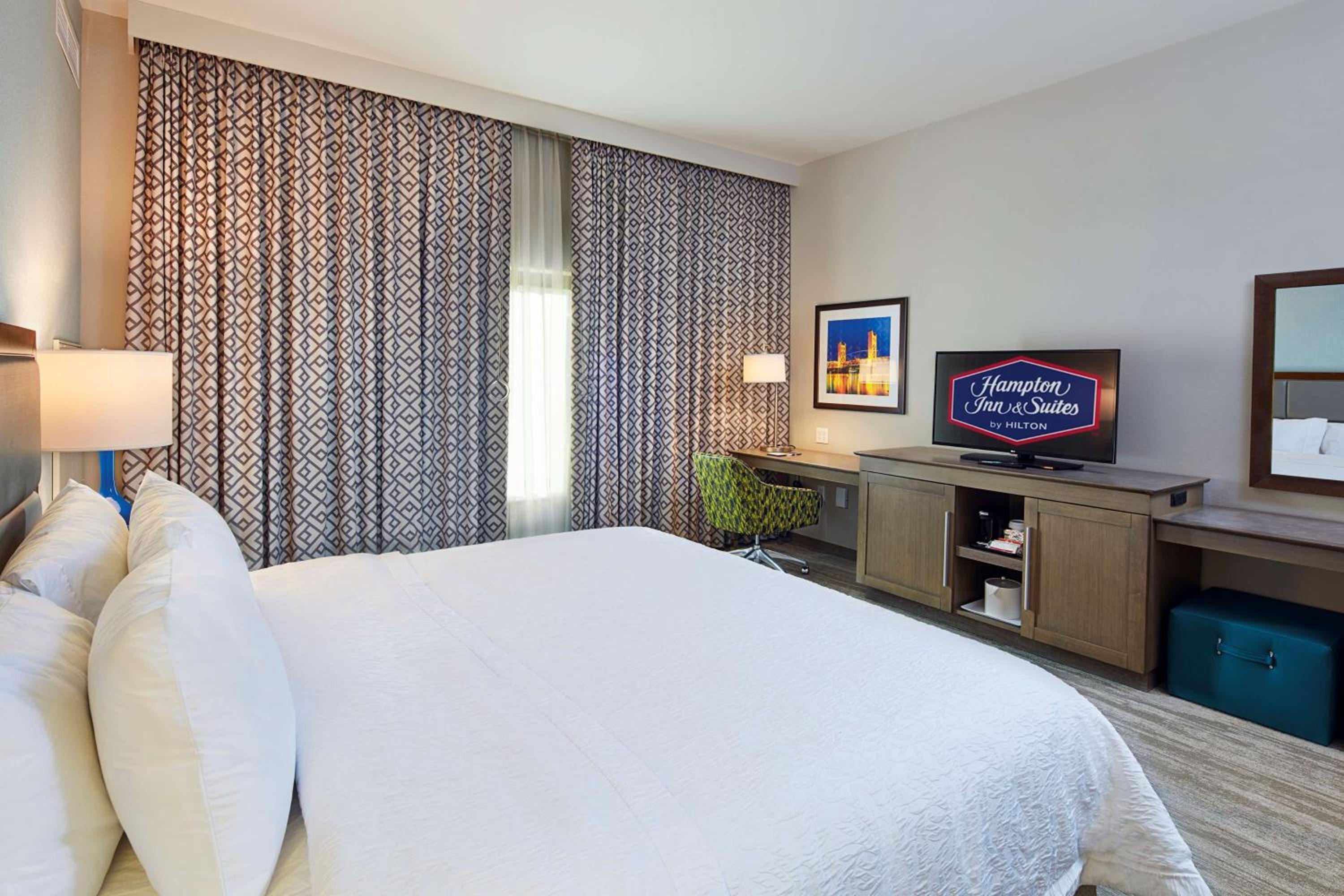 King Room - Non-Smoking