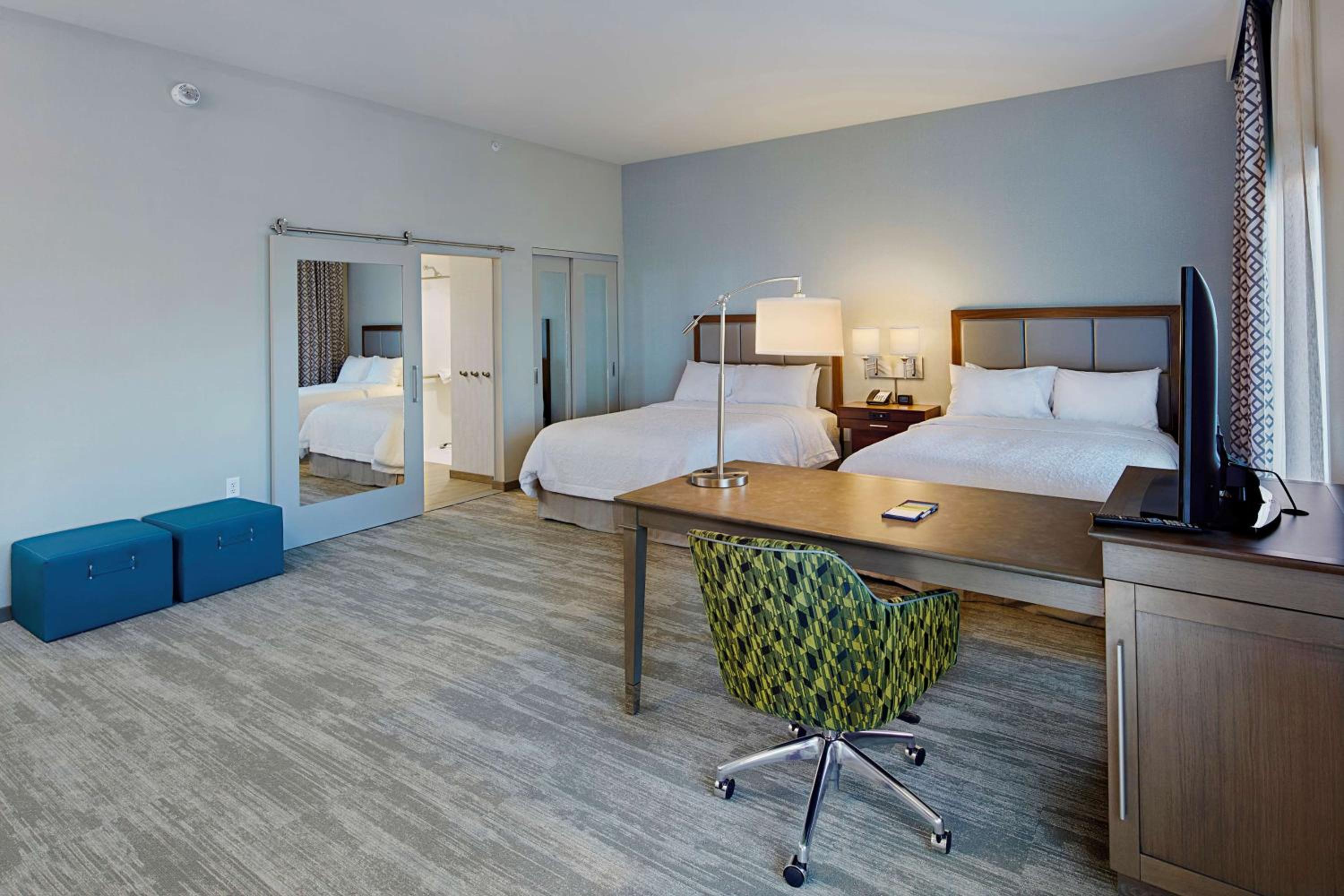 Queen Studio Suite with Two Queen Beds - Non-Smoking photo 1
