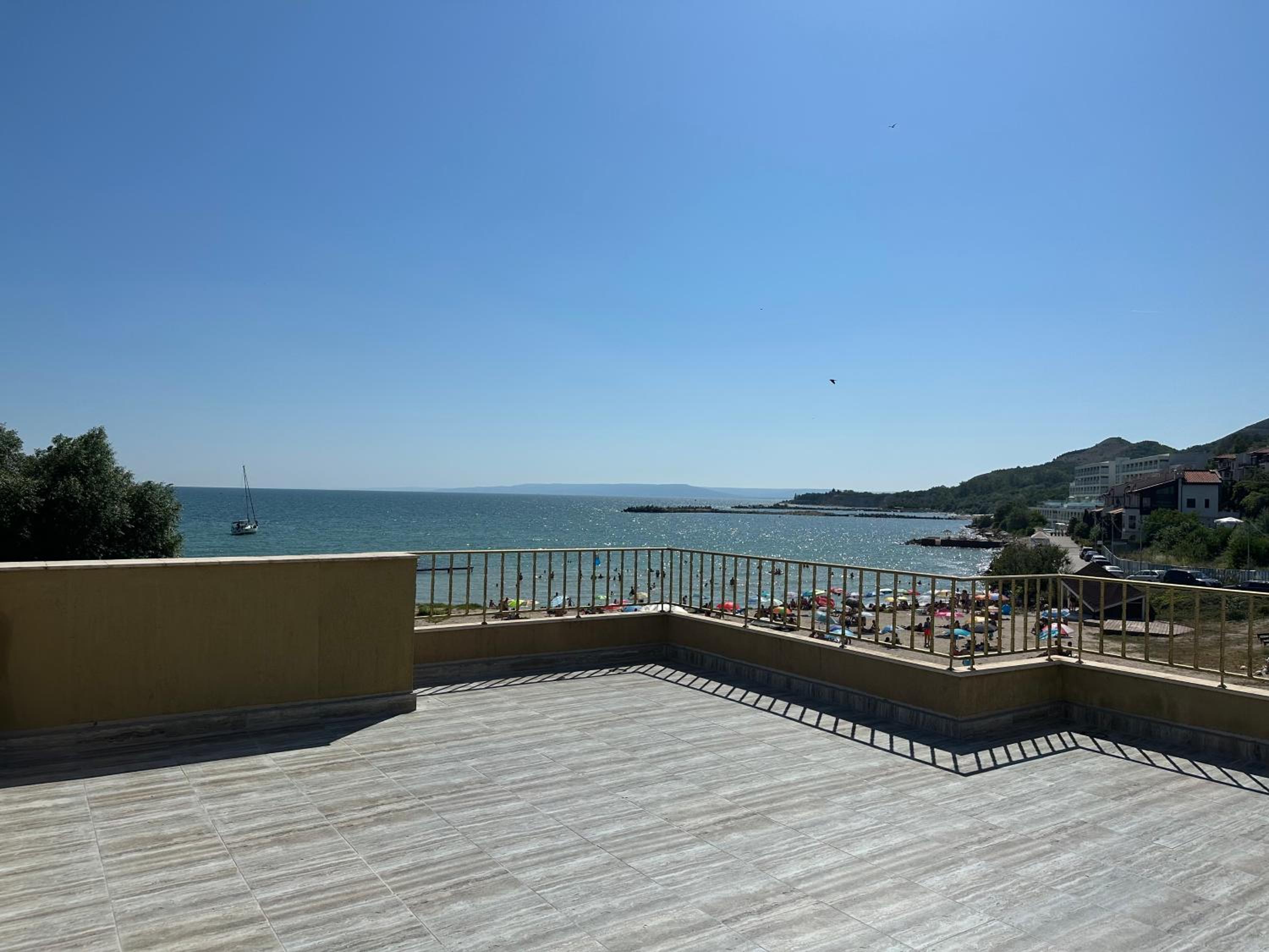 Apartment with Sea View photo 2