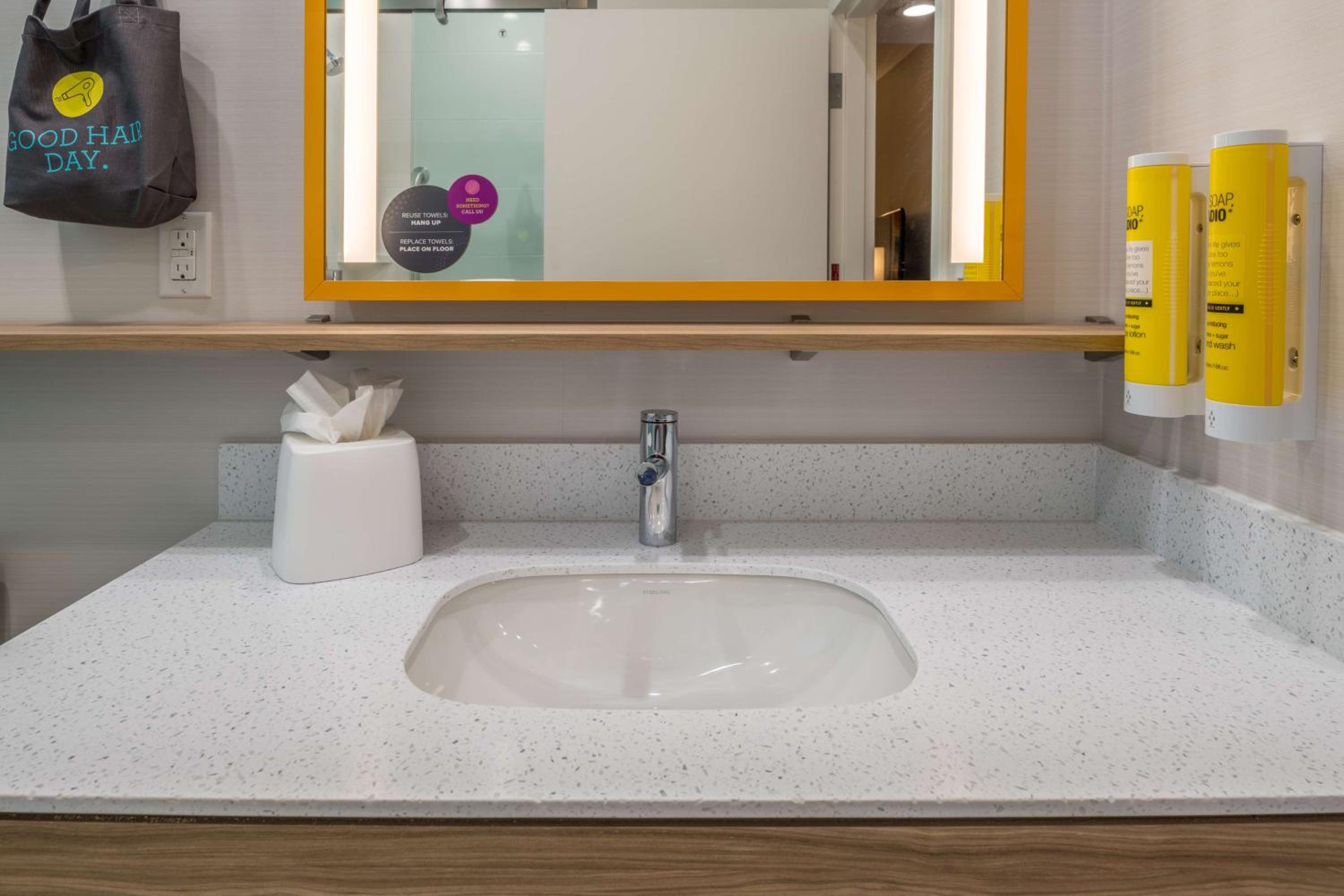 Queen Room with Two Queen Beds and Roll-In Shower - Mobility and Hearing Access photo 2