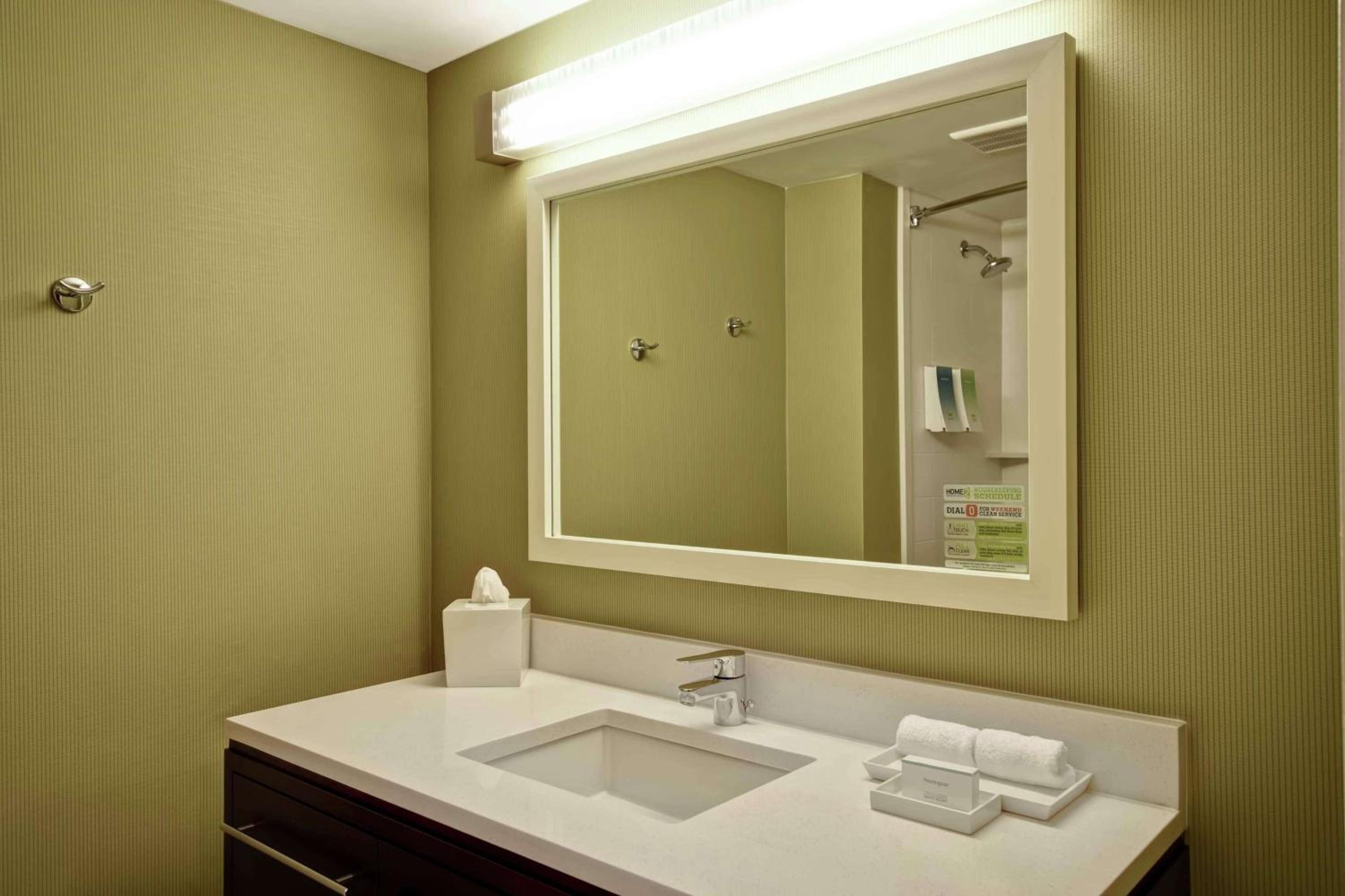 King Studio Suite - Hearing Access/Non-Smoking - Photo 5