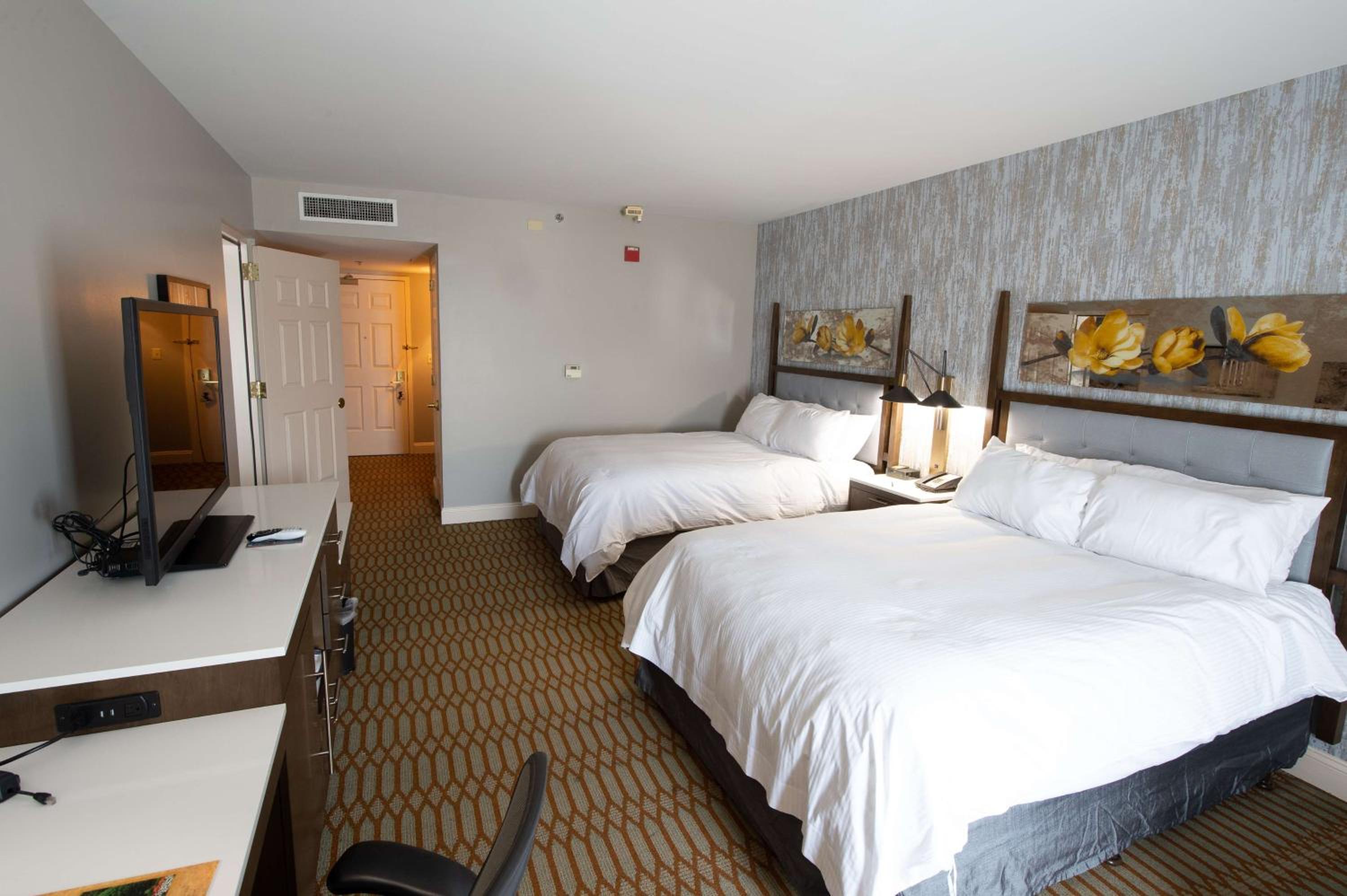 Queen Room with Two Queen Beds - Photo 1