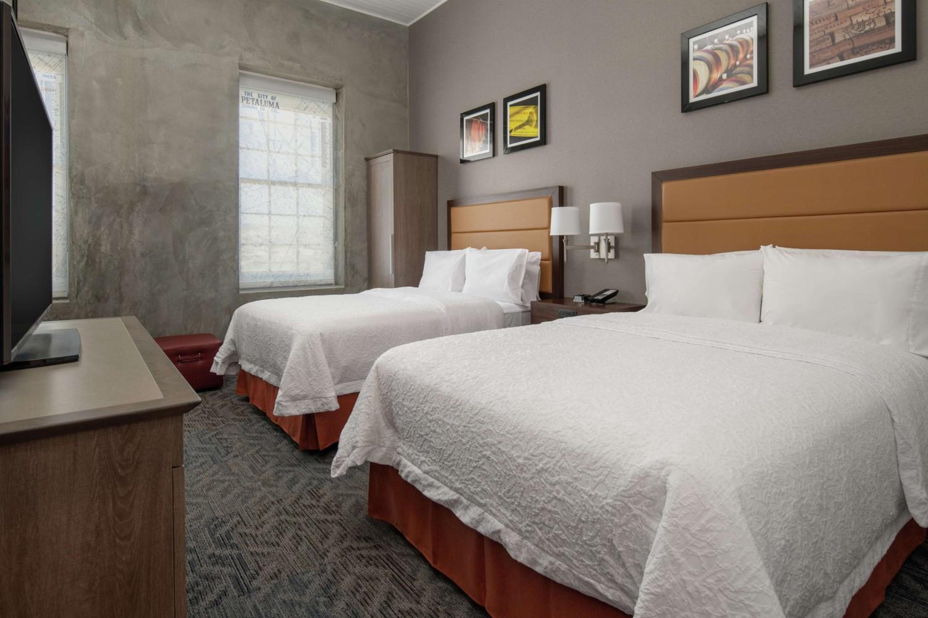 Queen Room with Two Queen Beds - Non-Smoking