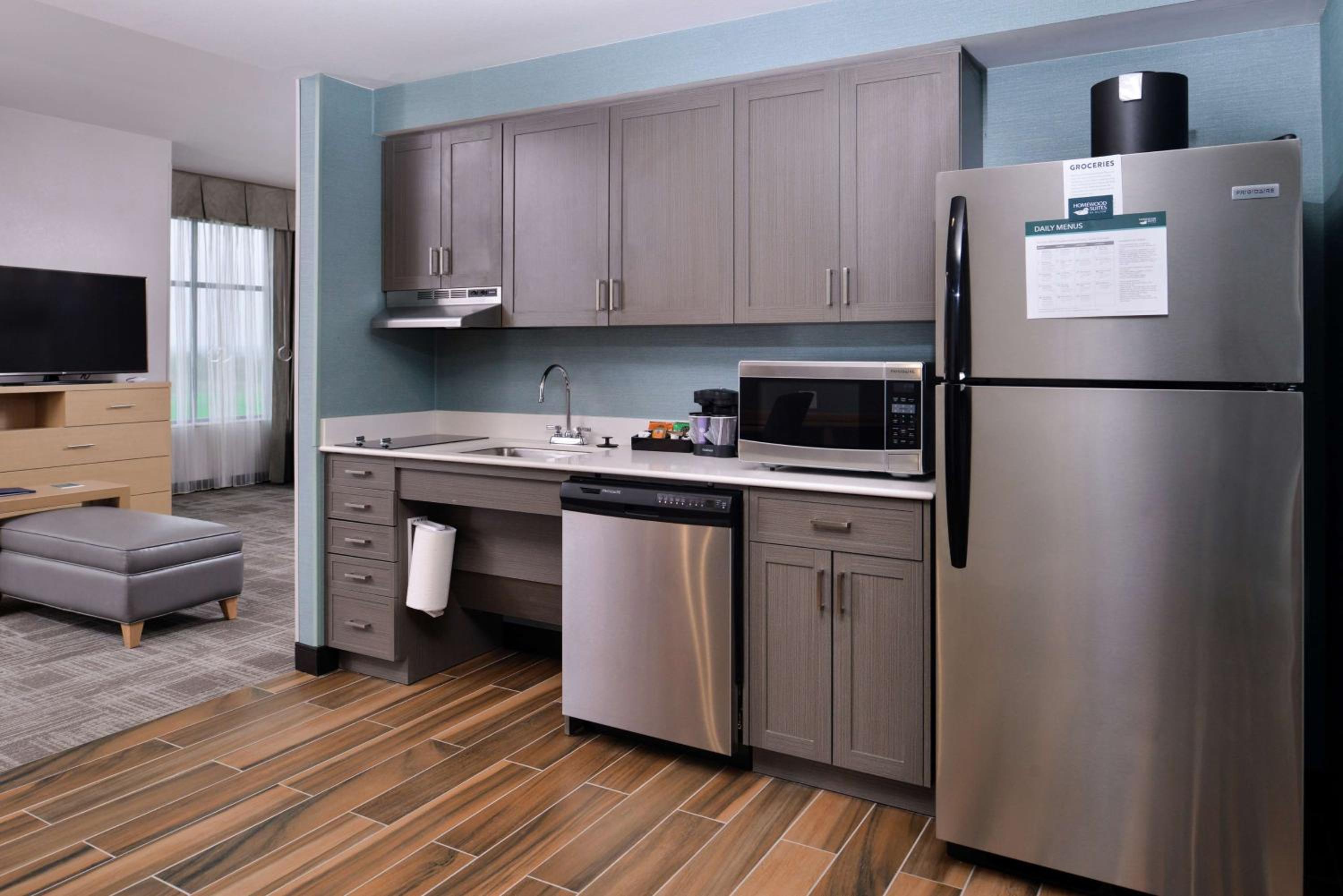 King Studio Suite - Mobility Access/Non-Smoking photo 3